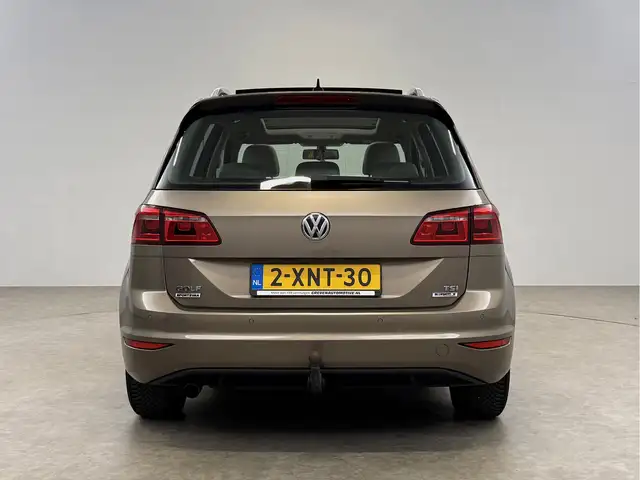 Volkswagen Golf Sportsvan view 9
