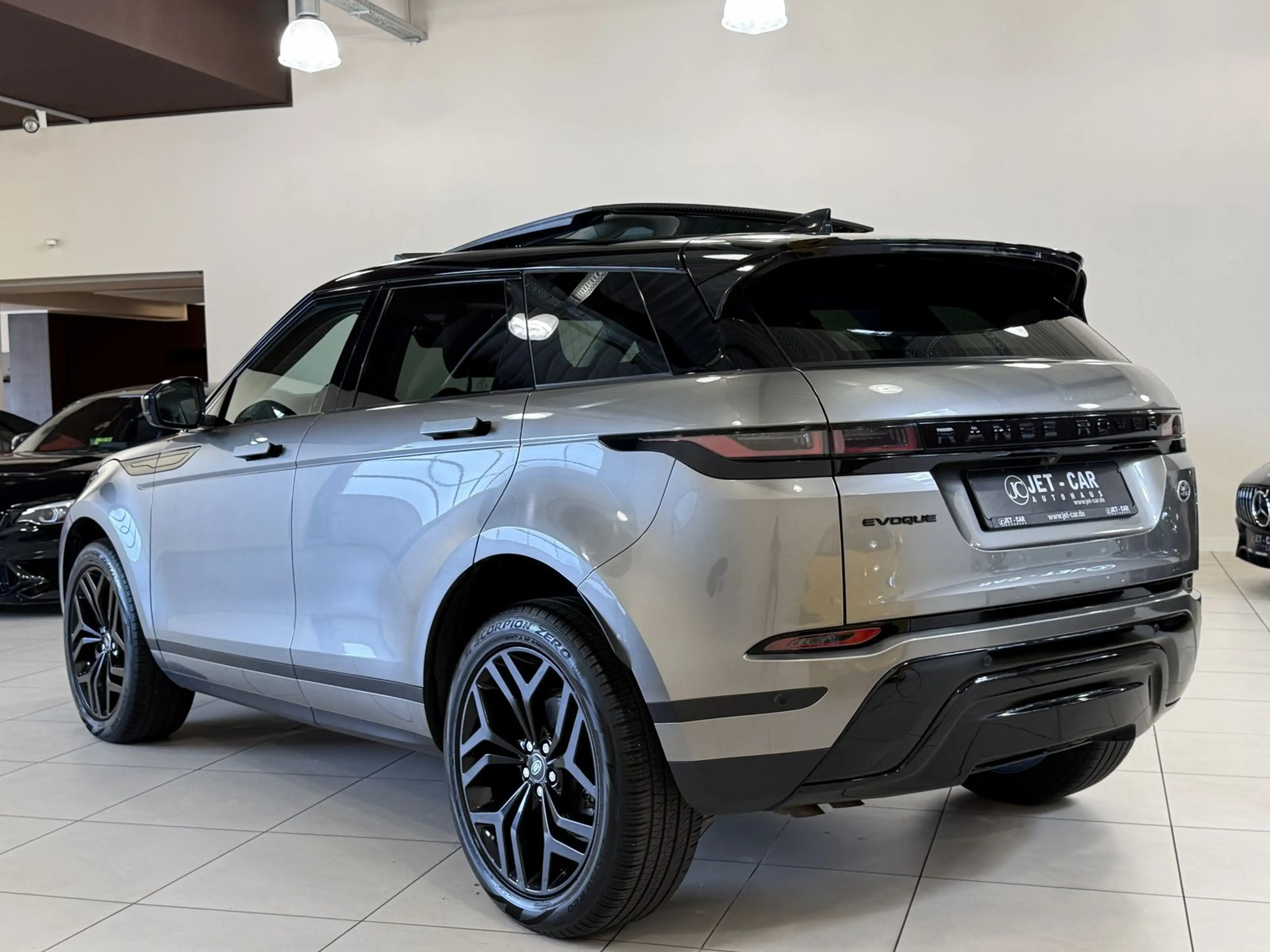 Land Rover Range Rover Evoque SE *Pano-360°-Leder-AHK-ACC* — photo 6