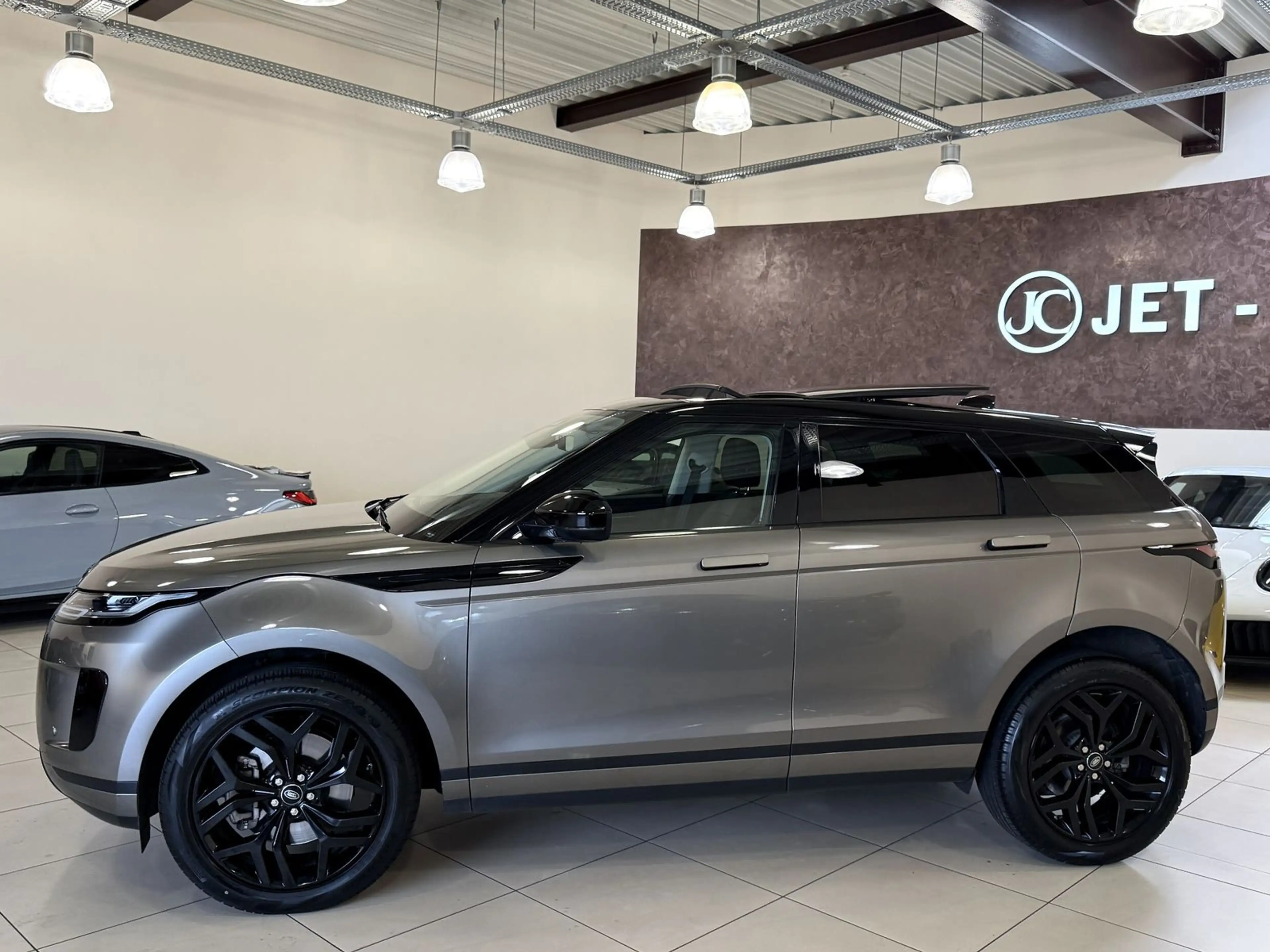 Land Rover Range Rover Evoque SE *Pano-360°-Leder-AHK-ACC* — photo 3
