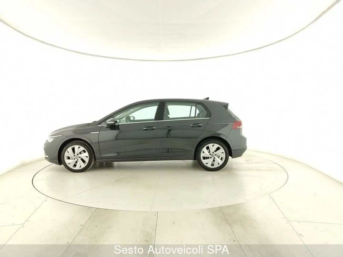 Volkswagen Golf 1.5 eTSI 150 CV EVO ACT DSG R-Line Grigio - 2