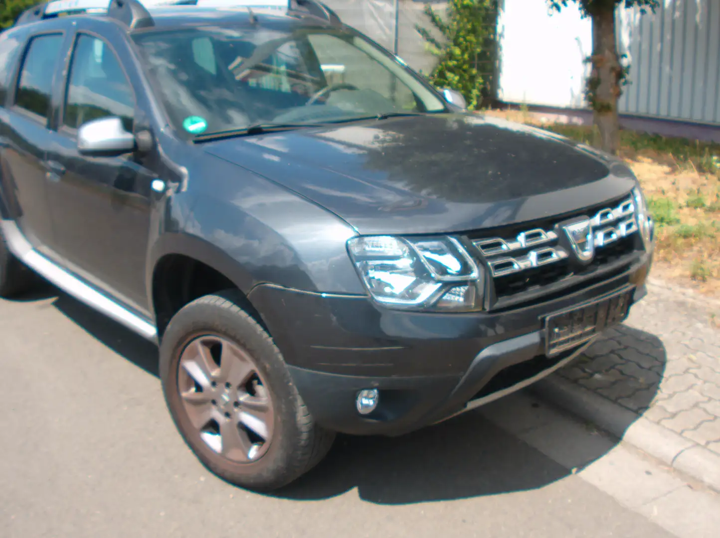 Dacia Duster Prestige 4x2    31500KM Gris - 2