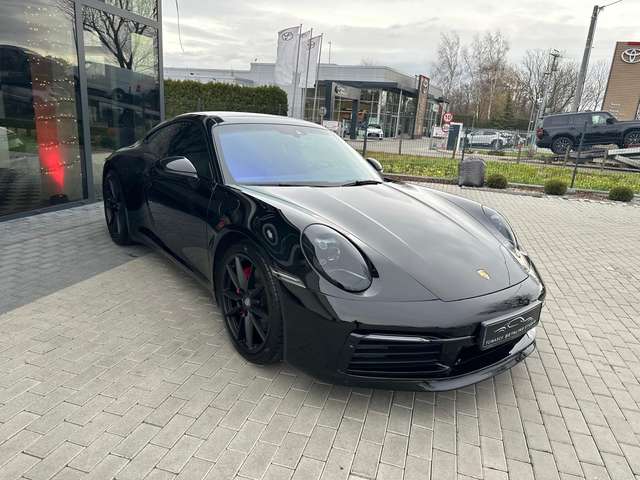 Porsche 992 911 Carrera