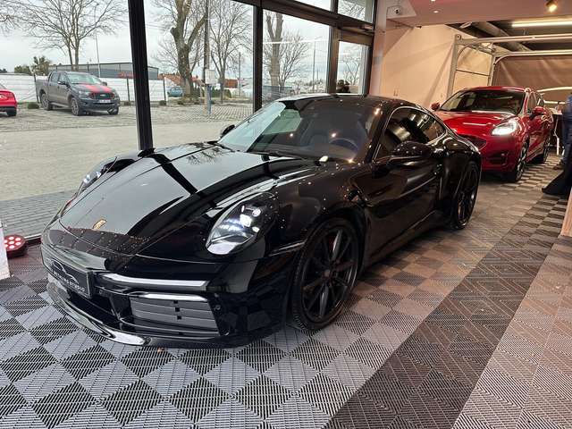 Imagine Porsche 992 911 Carrera