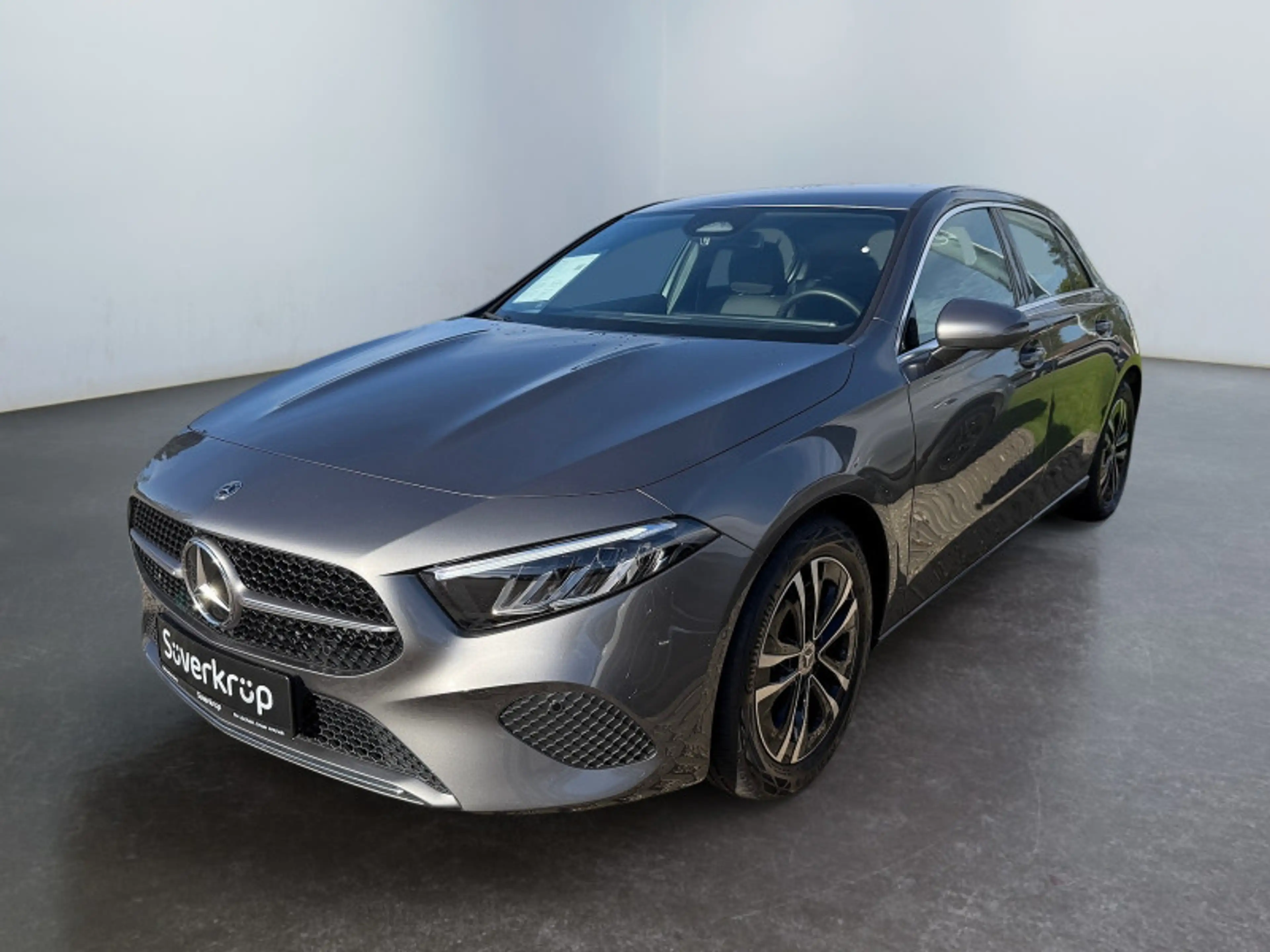 Mercedes-Benz A 200 , PROGRESSIVE KAMERA SPUR PDC SHZ — photo 2