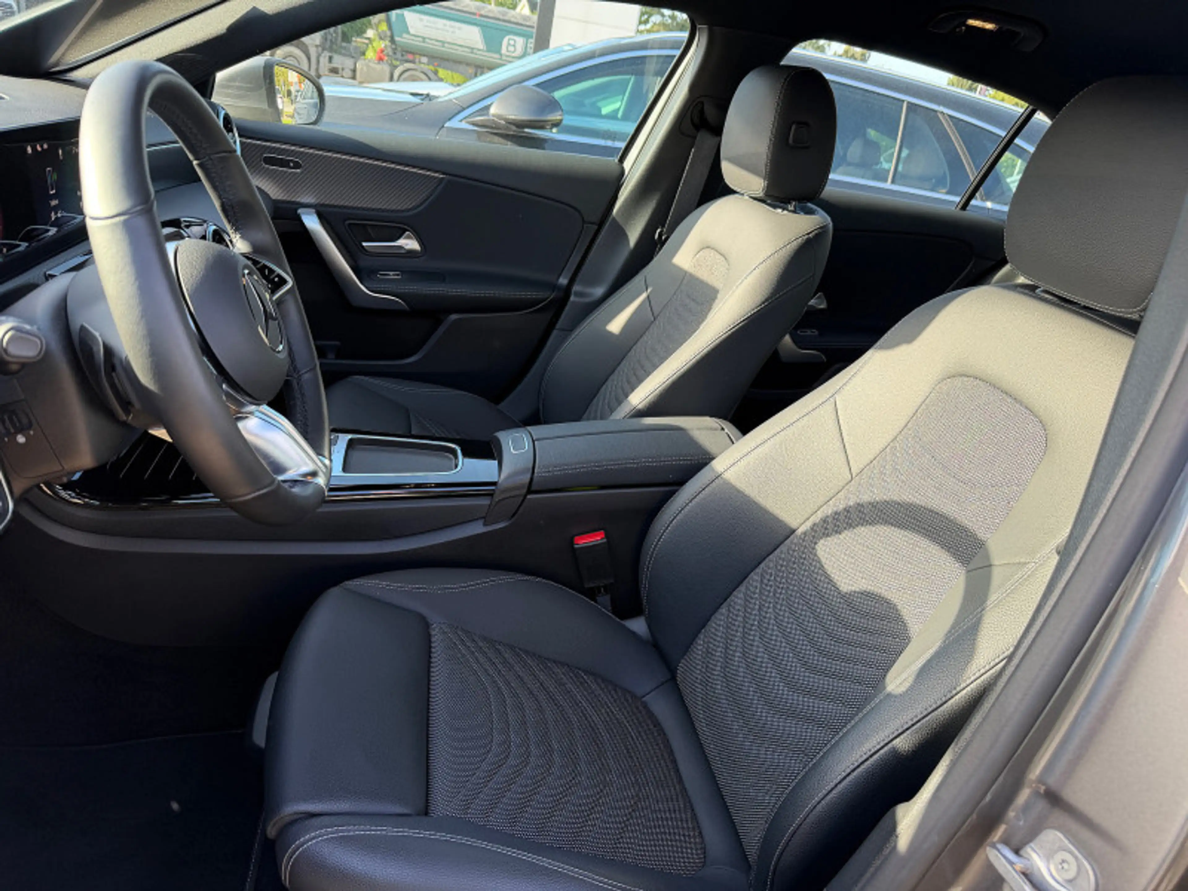 Mercedes-Benz A 200 , PROGRESSIVE KAMERA SPUR PDC SHZ — photo 11