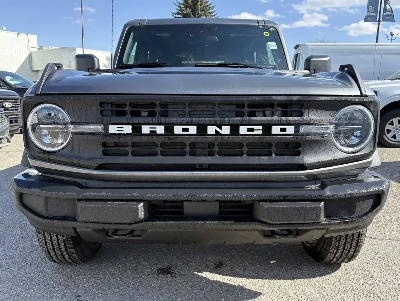 Ford Bronco снимка Ford Bronco