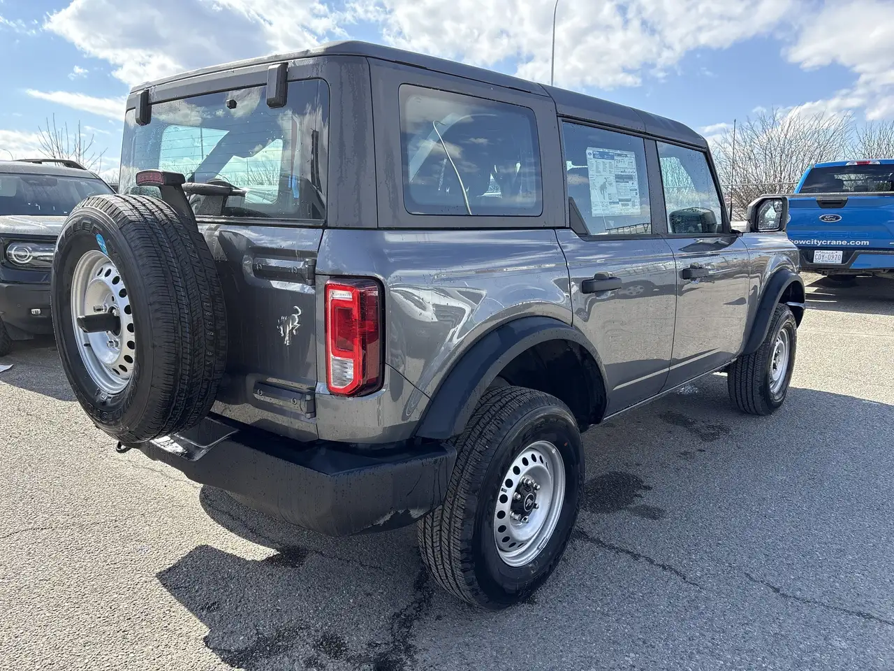 Ford Bronco снимка Ford Bronco