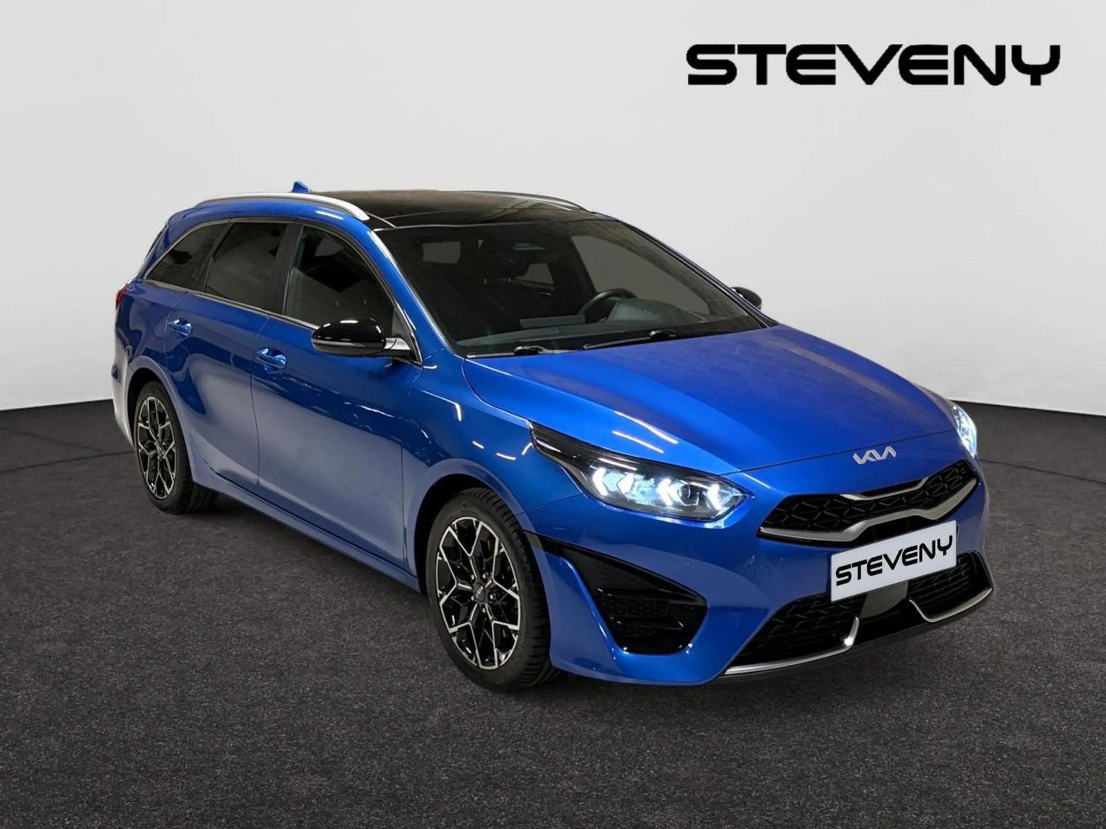 Kia Ceed / cee'd GT LINE 1.5ISG Auto *LED*TOIT OUVRANT* — photo 2