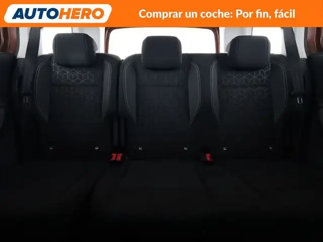 Peugeot Rifter view 16