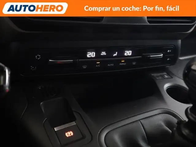 Peugeot Rifter view 26