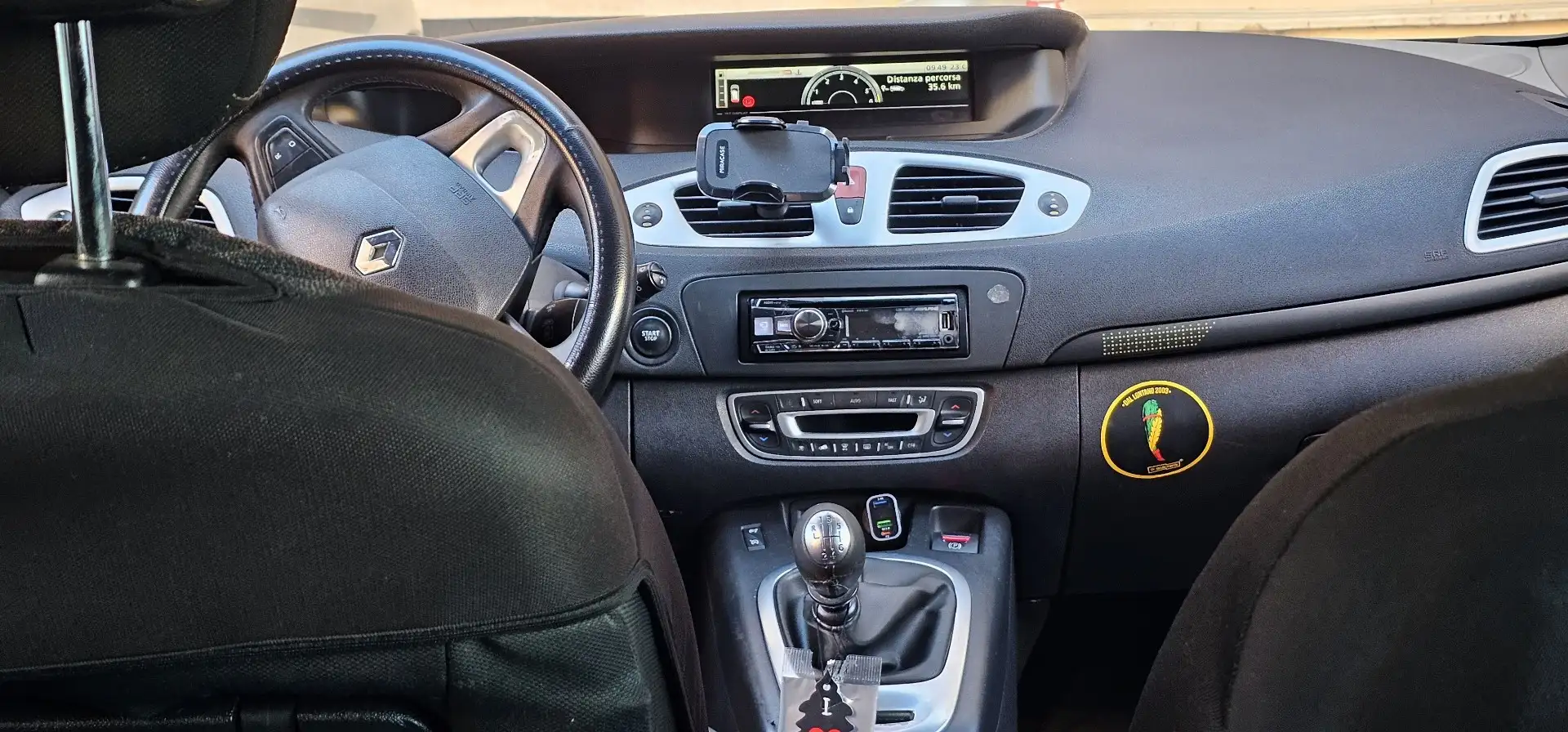 Renault Grand Scenic 1.9 dci Confort Dynamique - 1