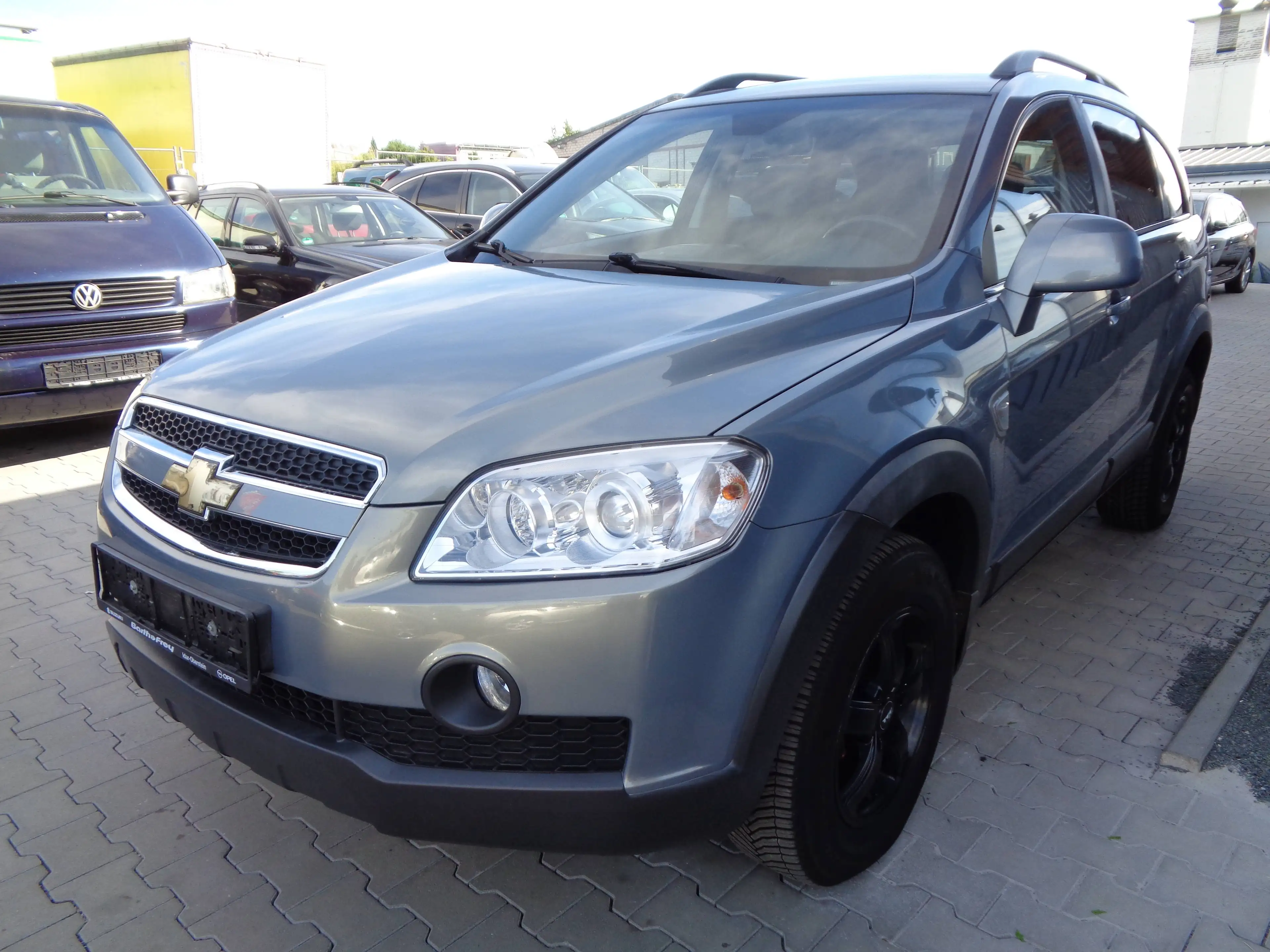 Chevrolet Captiva 2.0 D LT 4WD*1.Hand*Teilleder*Navi*Klimaautomatik*Pdc* — photo 3
