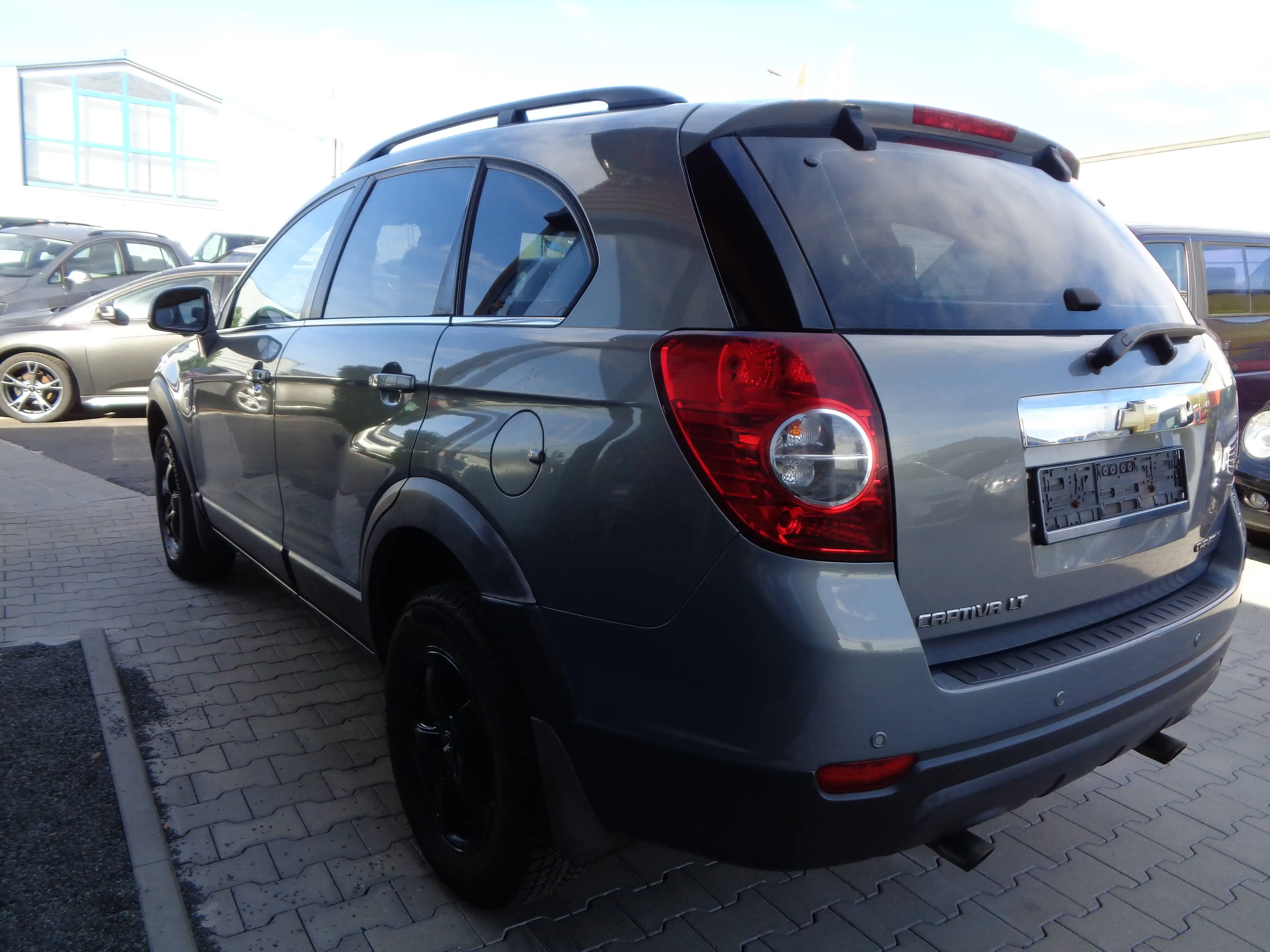 Chevrolet Captiva 2.0 D LT 4WD*1.Hand*Teilleder*Navi*Klimaautomatik*Pdc* — photo 9