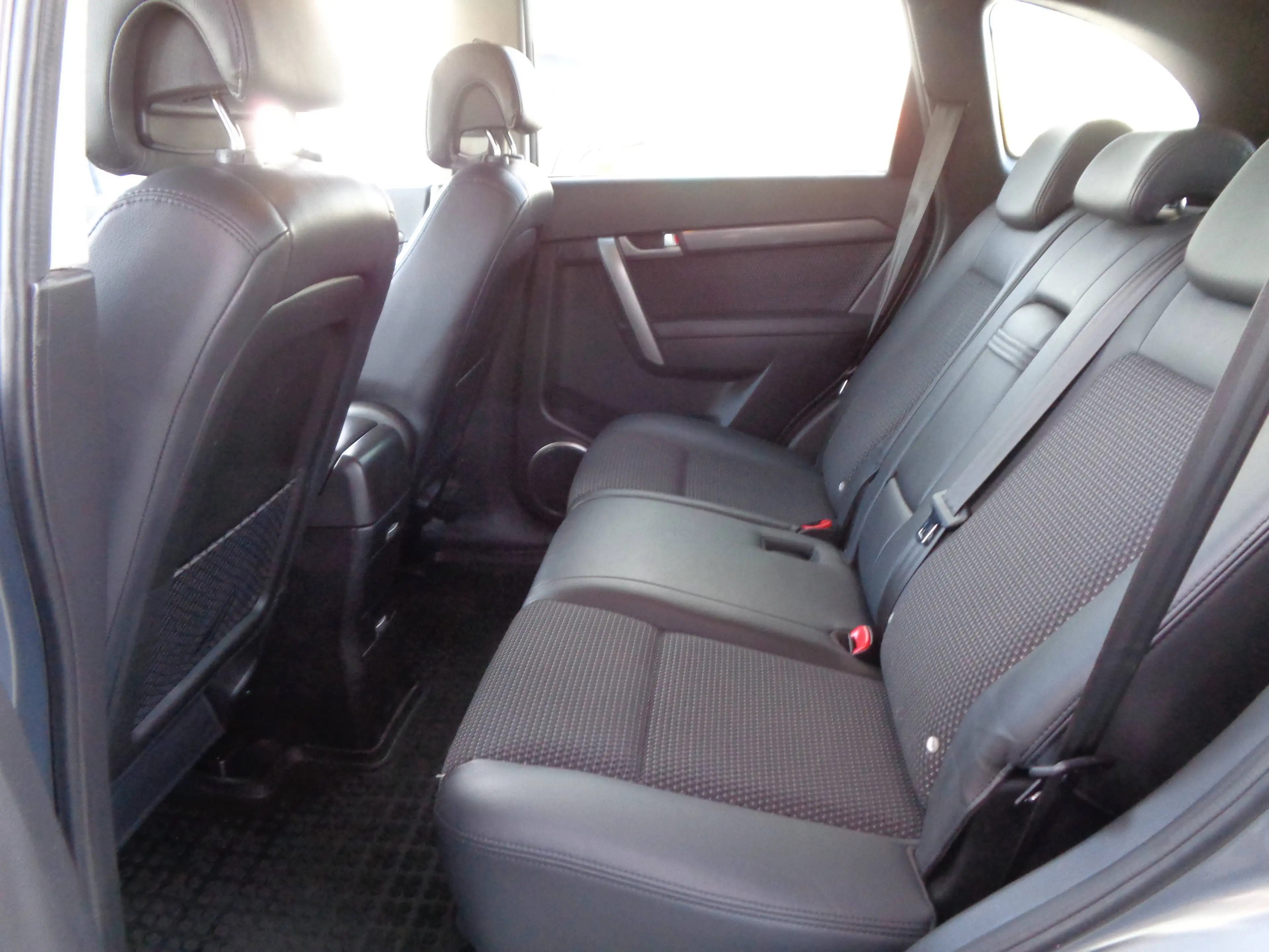 Chevrolet Captiva 2.0 D LT 4WD*1.Hand*Teilleder*Navi*Klimaautomatik*Pdc* — photo 15