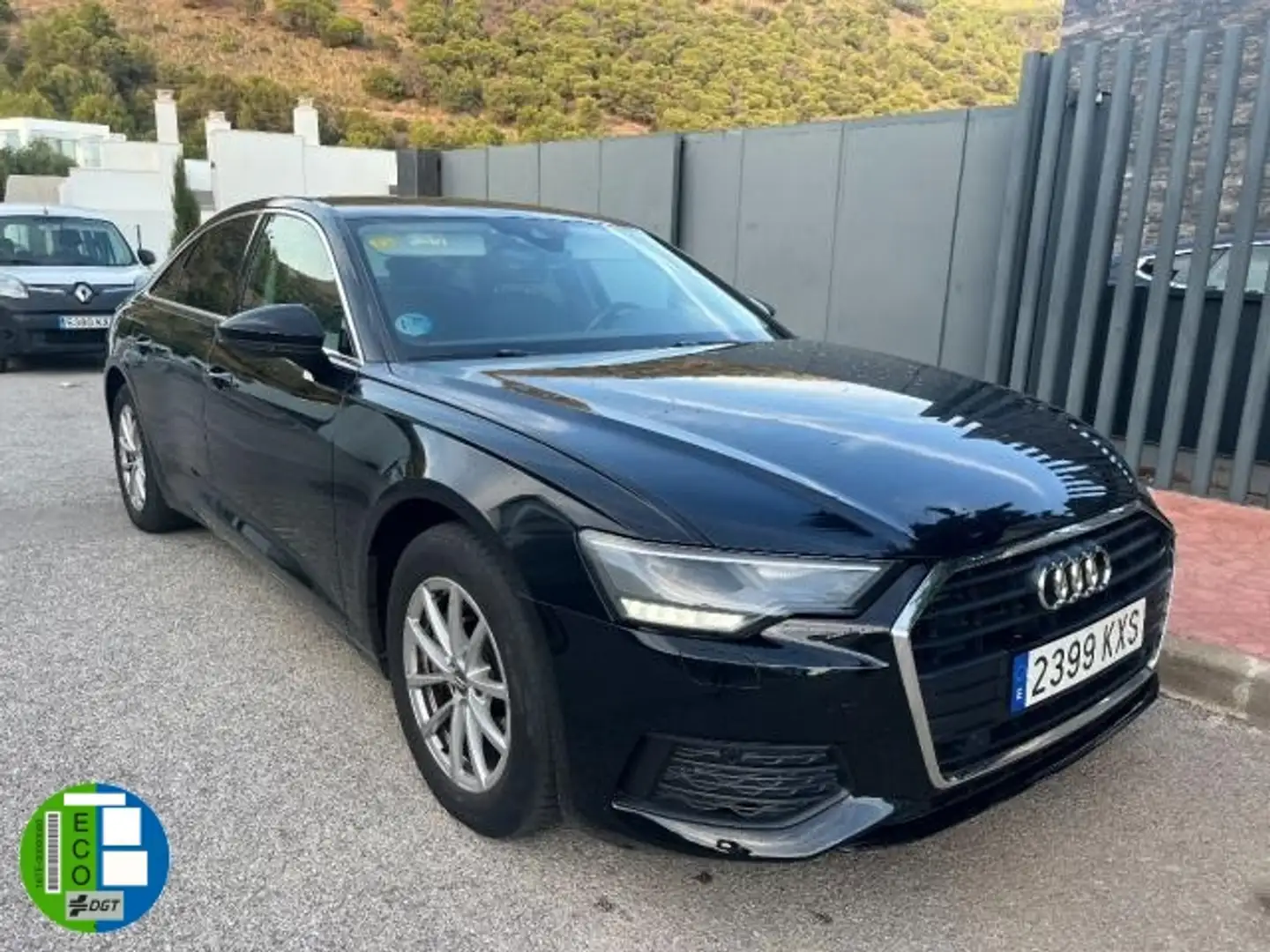 Audi A6 35 TDI S tronic Czarny - 1