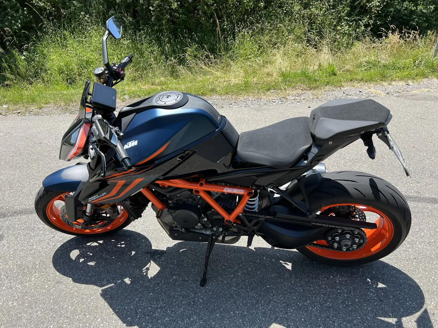 KTM 1290 Super Duke R Schwarz - 1