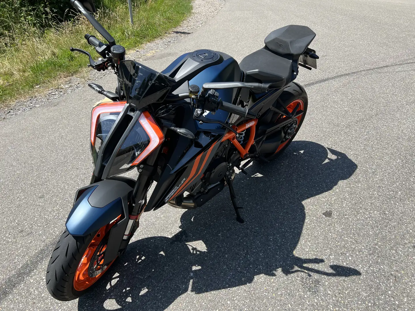 KTM 1290 Super Duke R Schwarz - 2