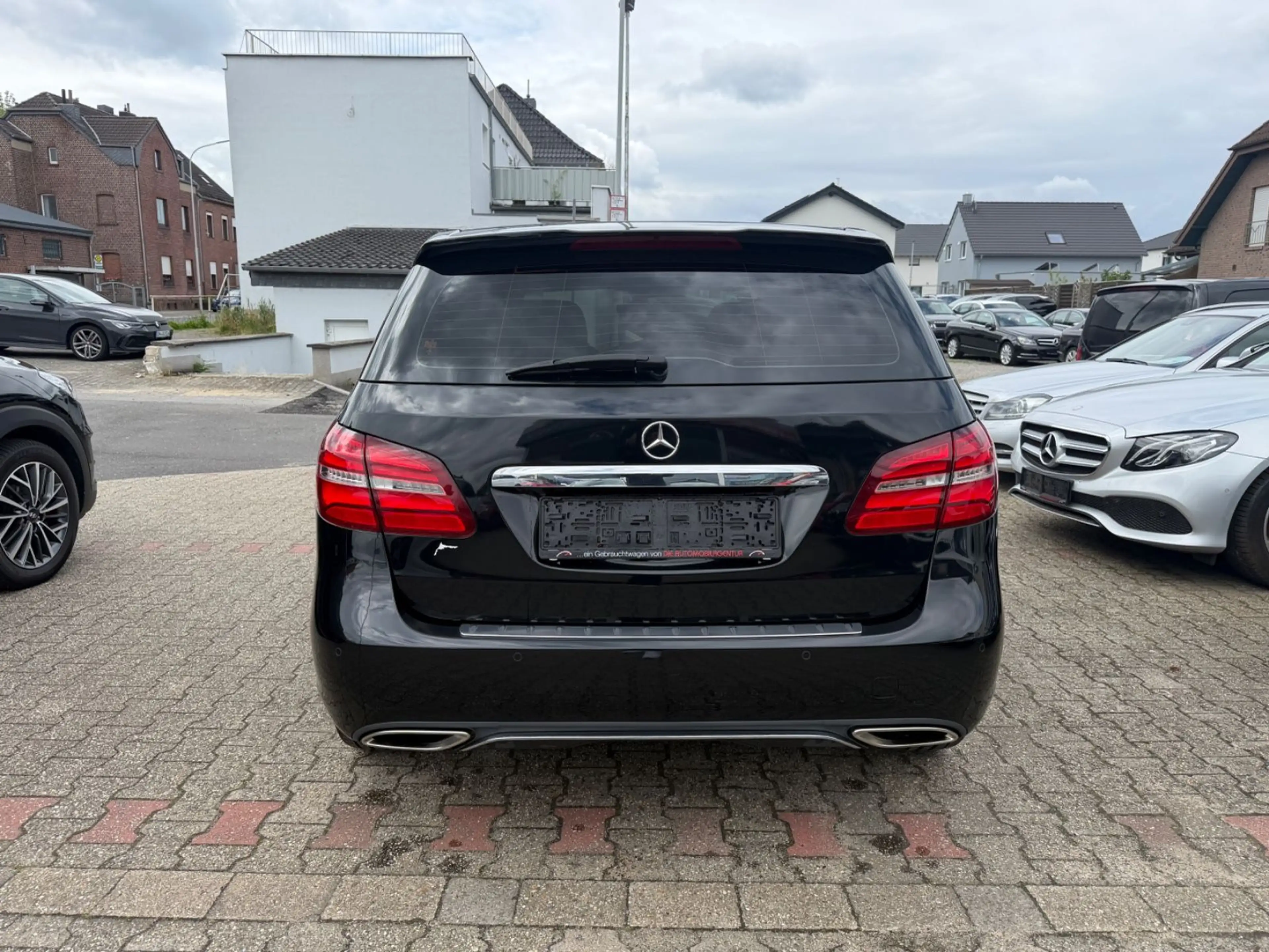 Mercedes-Benz B 220 CDI 4Matic SPORTPAK Sitzhz Navi LED PDC — photo 5