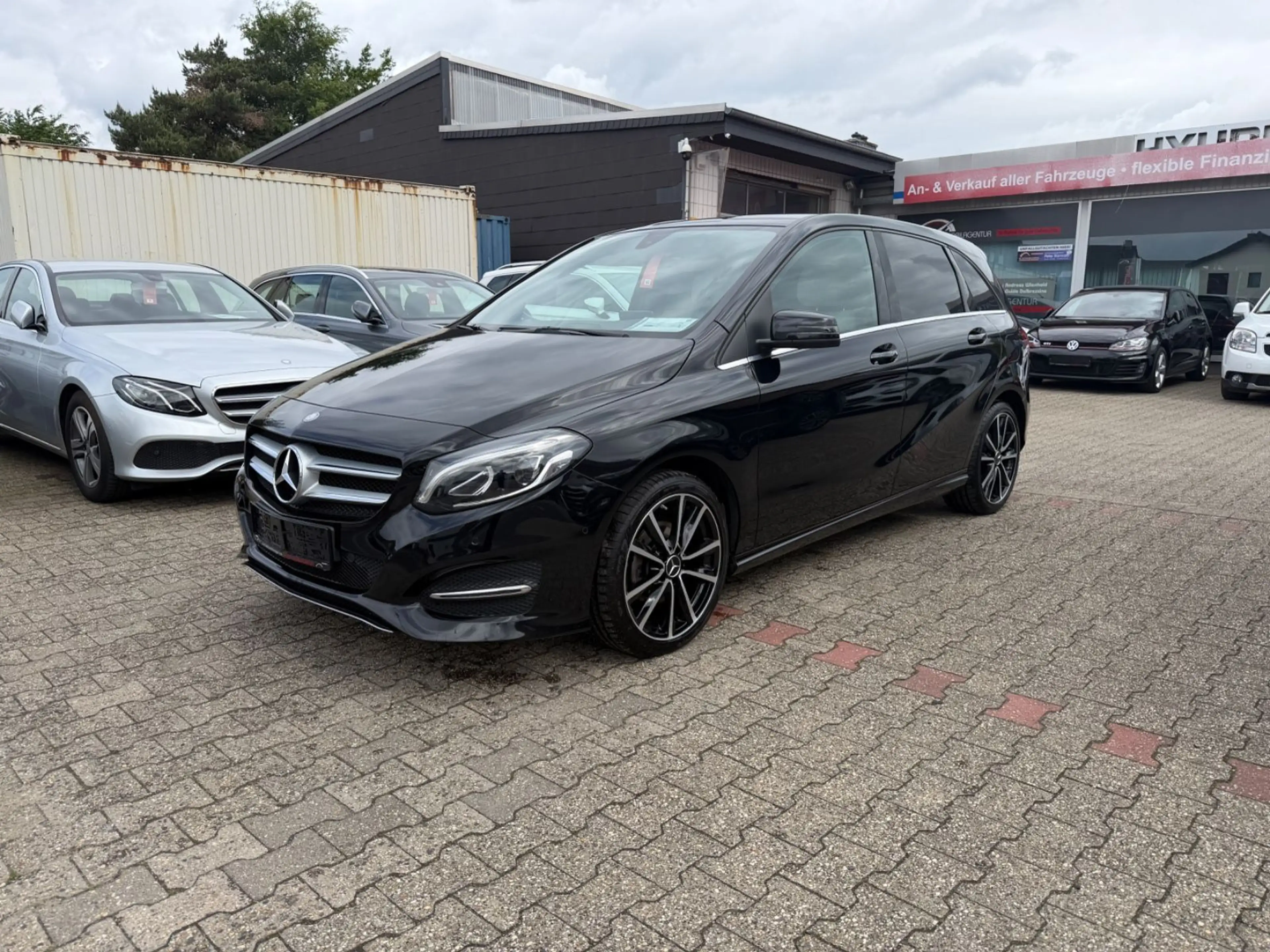 Mercedes-Benz B 220 CDI 4Matic SPORTPAK Sitzhz Navi LED PDC