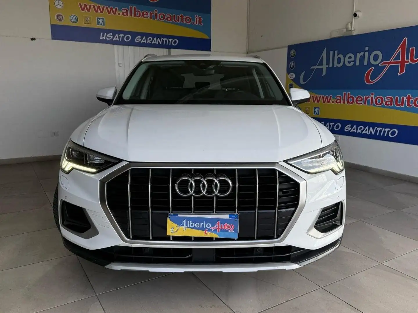 Audi Q3 35 TDI S tronic Business Advanced FARI MATRIX Bianco - 2