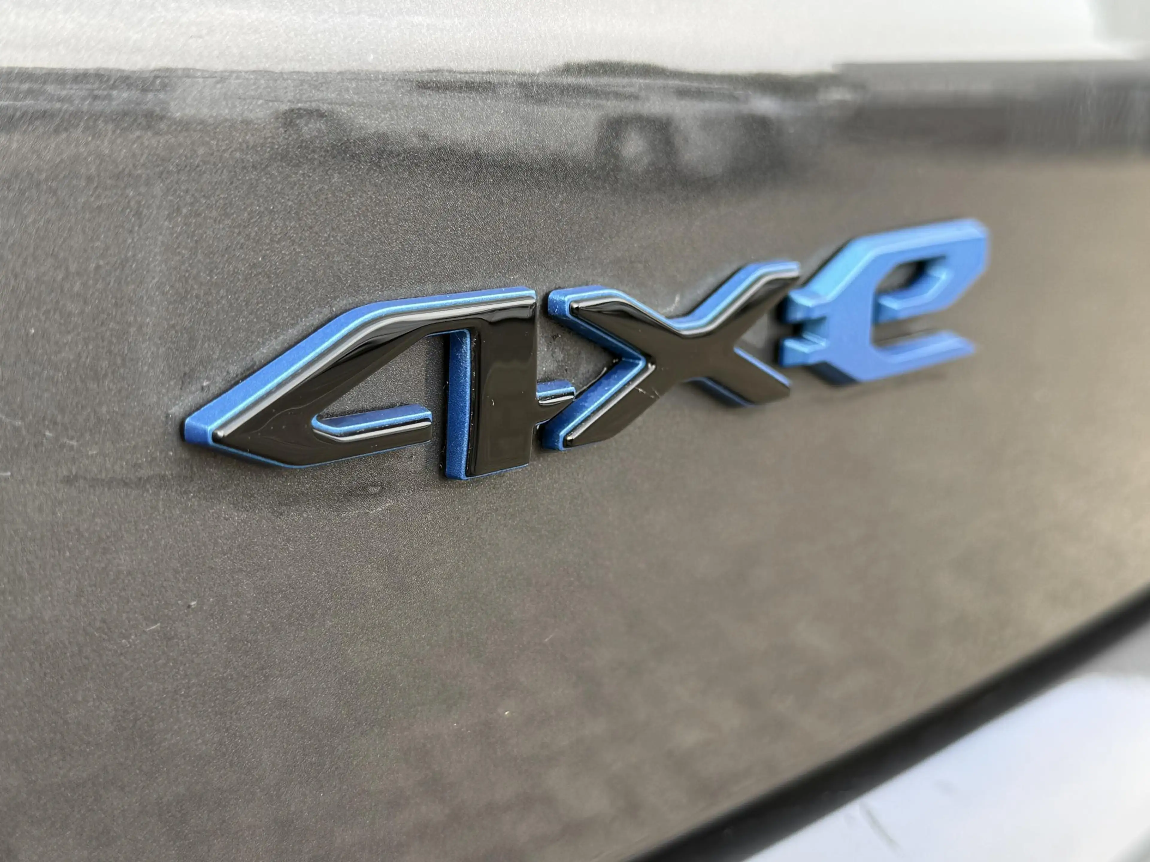 Jeep Compass 4xe 240 Plug-in Hybrid Electric 80th Anniversary | — photo 7