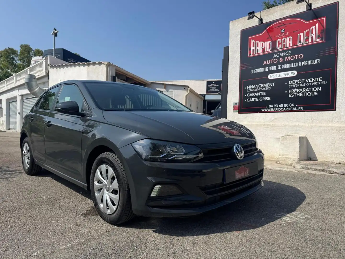 Volkswagen Polo Polo 1.0i - 80  VI AW Trendline Gris - 1
