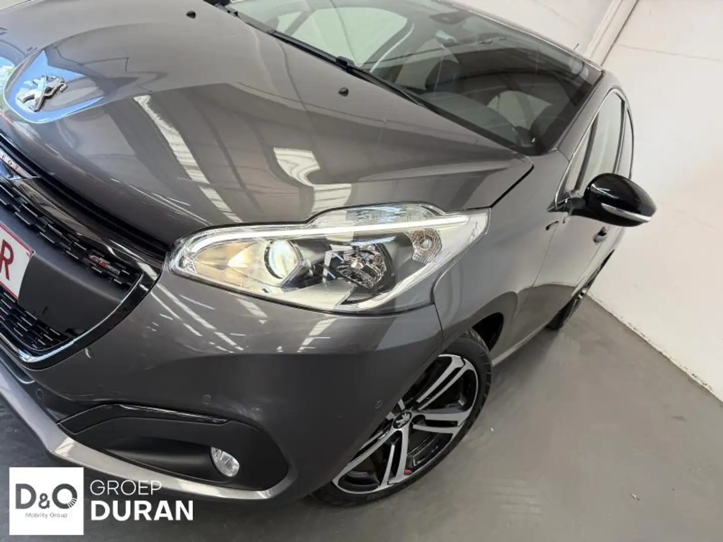 Peugeot 208 II GT Line Grau - 2