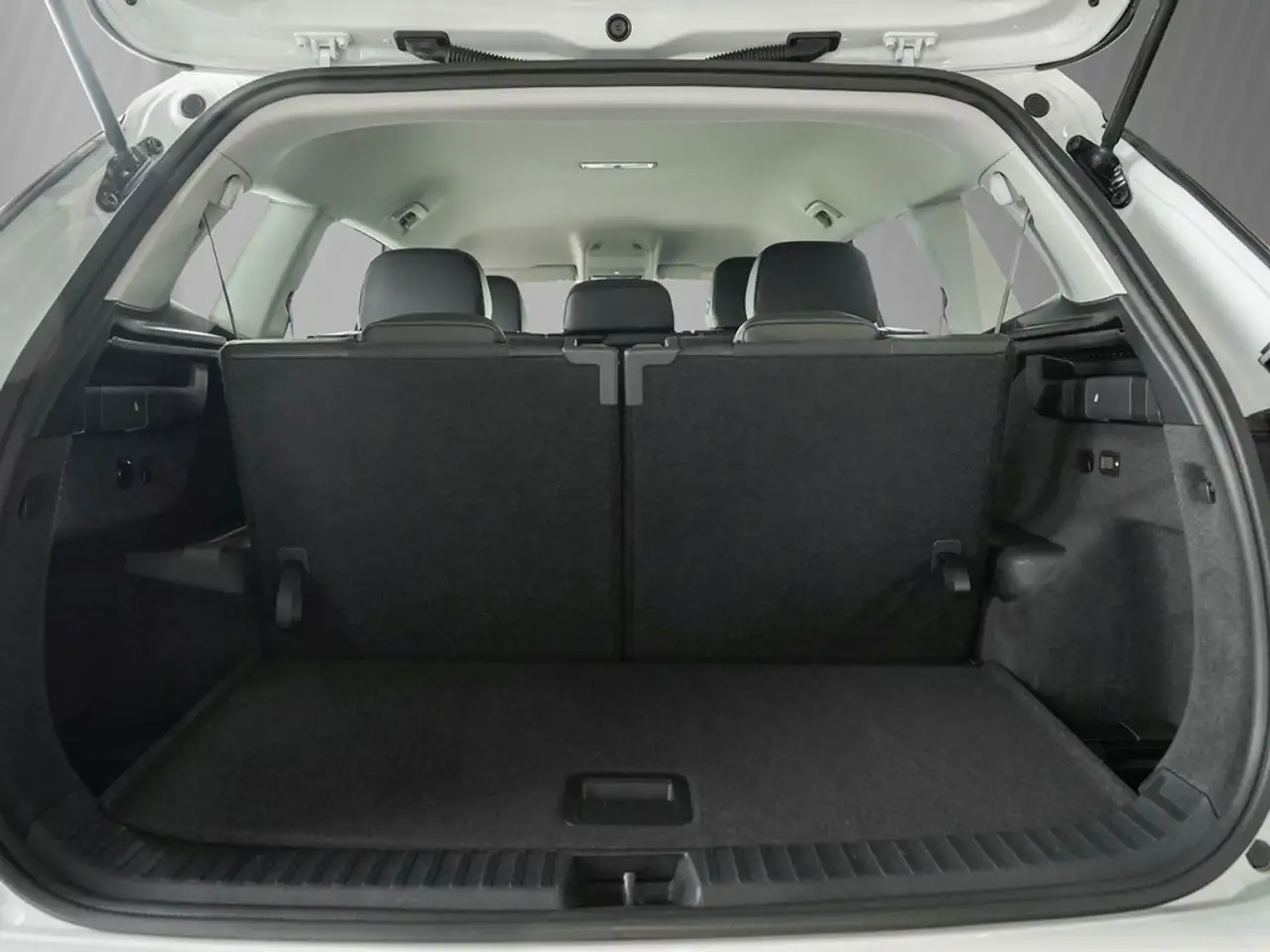 Volkswagen Tayron 1.5 eTSI LIFE *7-Sitze * IQ-Drive*AHK*Area-View..., миниатюра 6