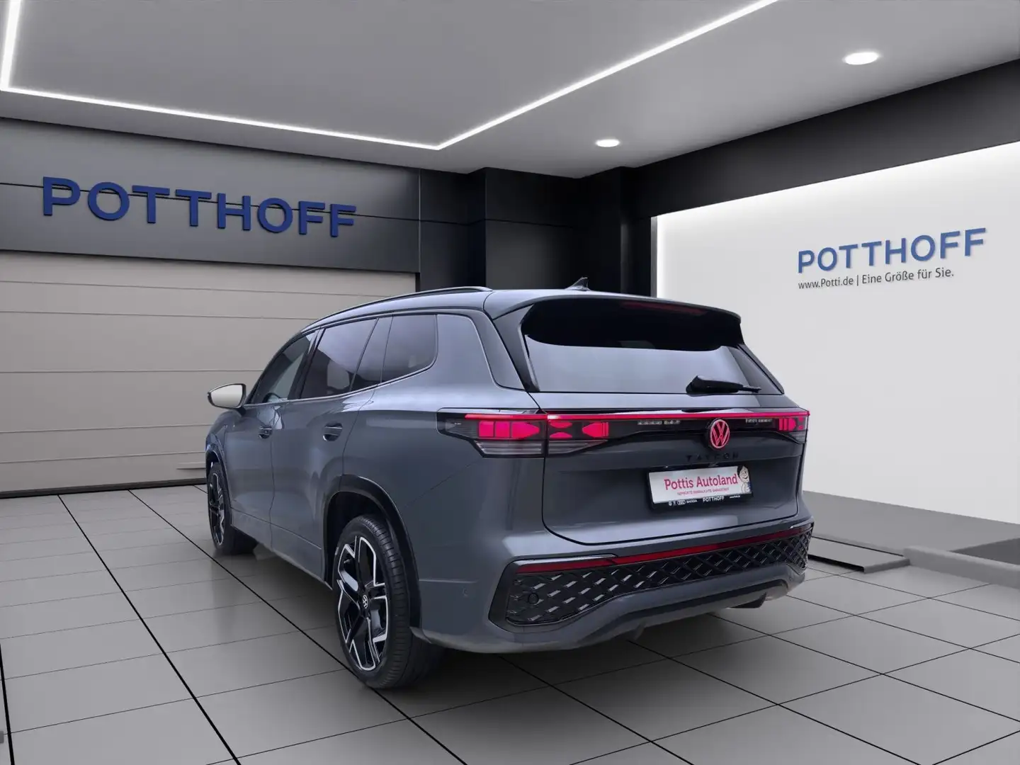 Volkswagen Tayron 1.5 TSI eHybrid DSG R-LINE PANO AHK NAVI Grau - 2