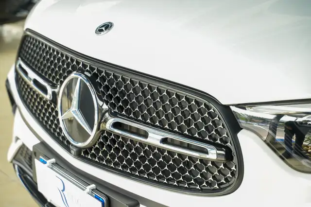 Mercedes-Benz 300 view 14