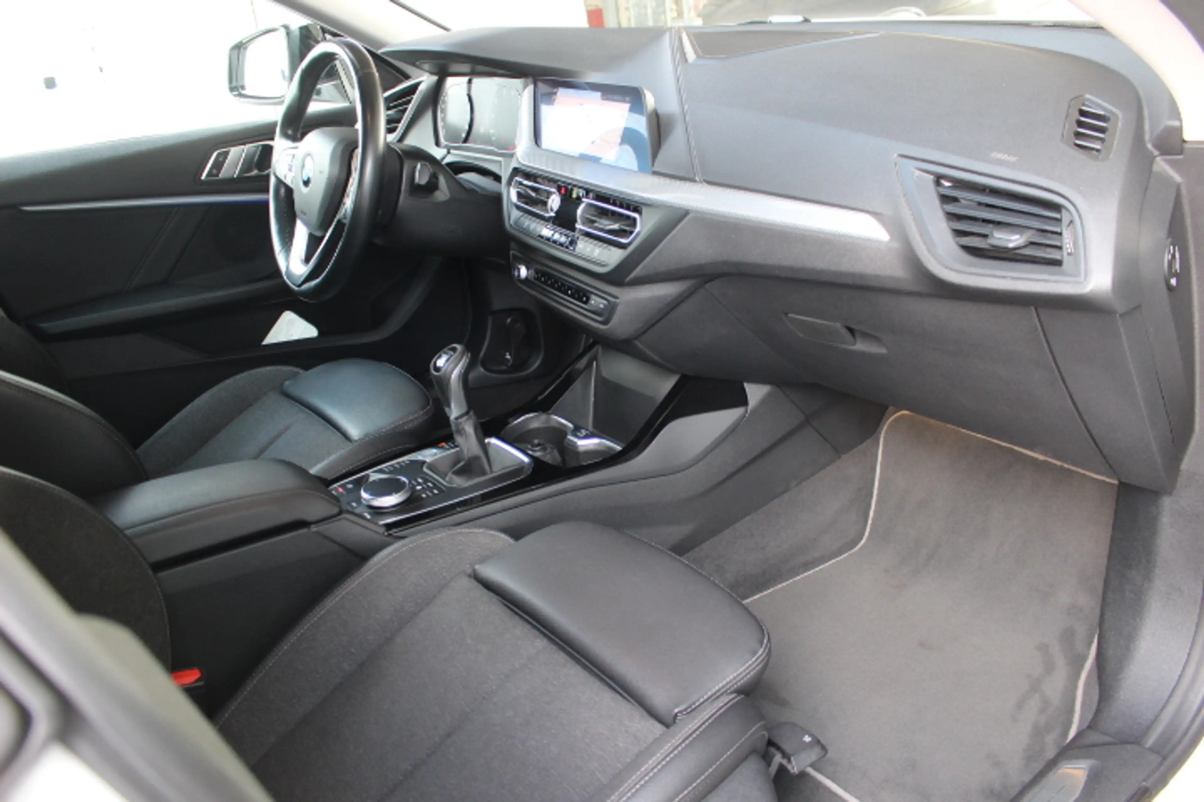 BMW 218 Gran Coupé 218i OPF SportLine — photo 6