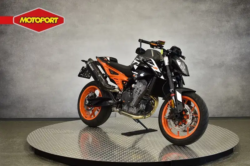 KTM 890 Duke - foto 3