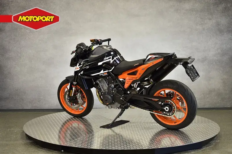 KTM 890 Duke - foto 7