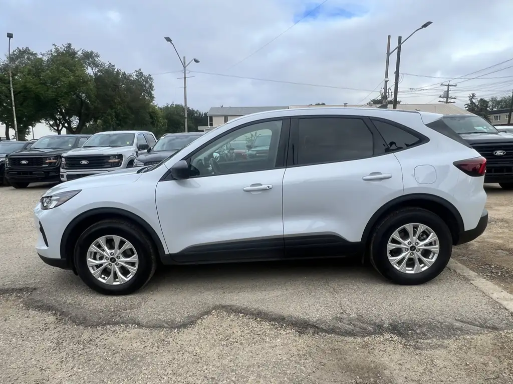 2025 Ford Escape Active | Heated Steering Wheel | Remote Start | Re — photo 4