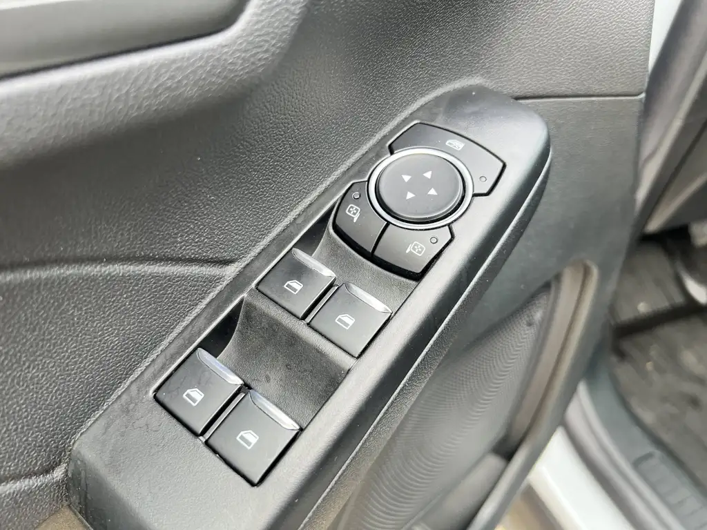 2025 Ford Escape Active | Heated Steering Wheel | Remote Start | Re — photo 6