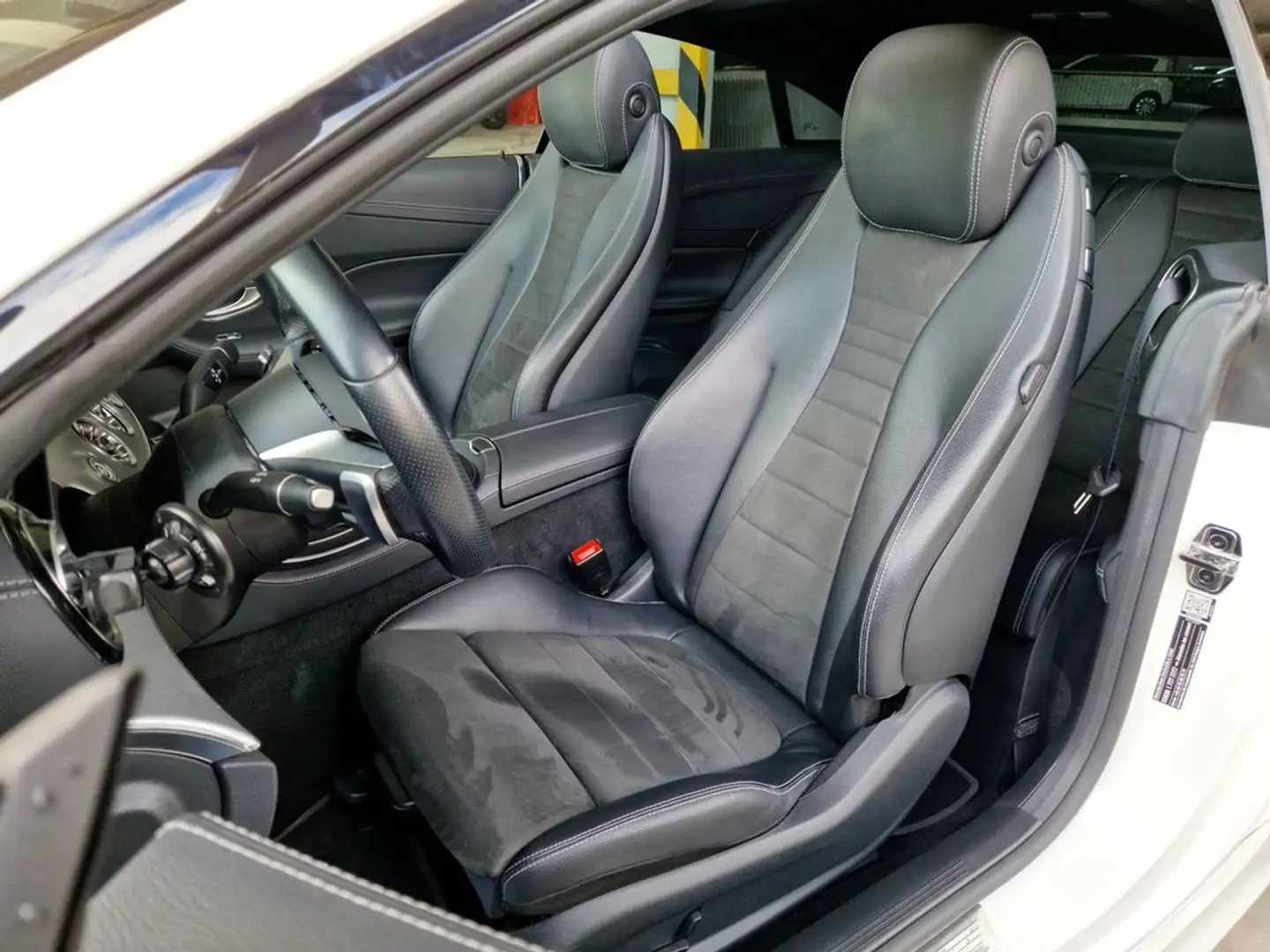 Mercedes-Benz E 300 300. Blanco - 2