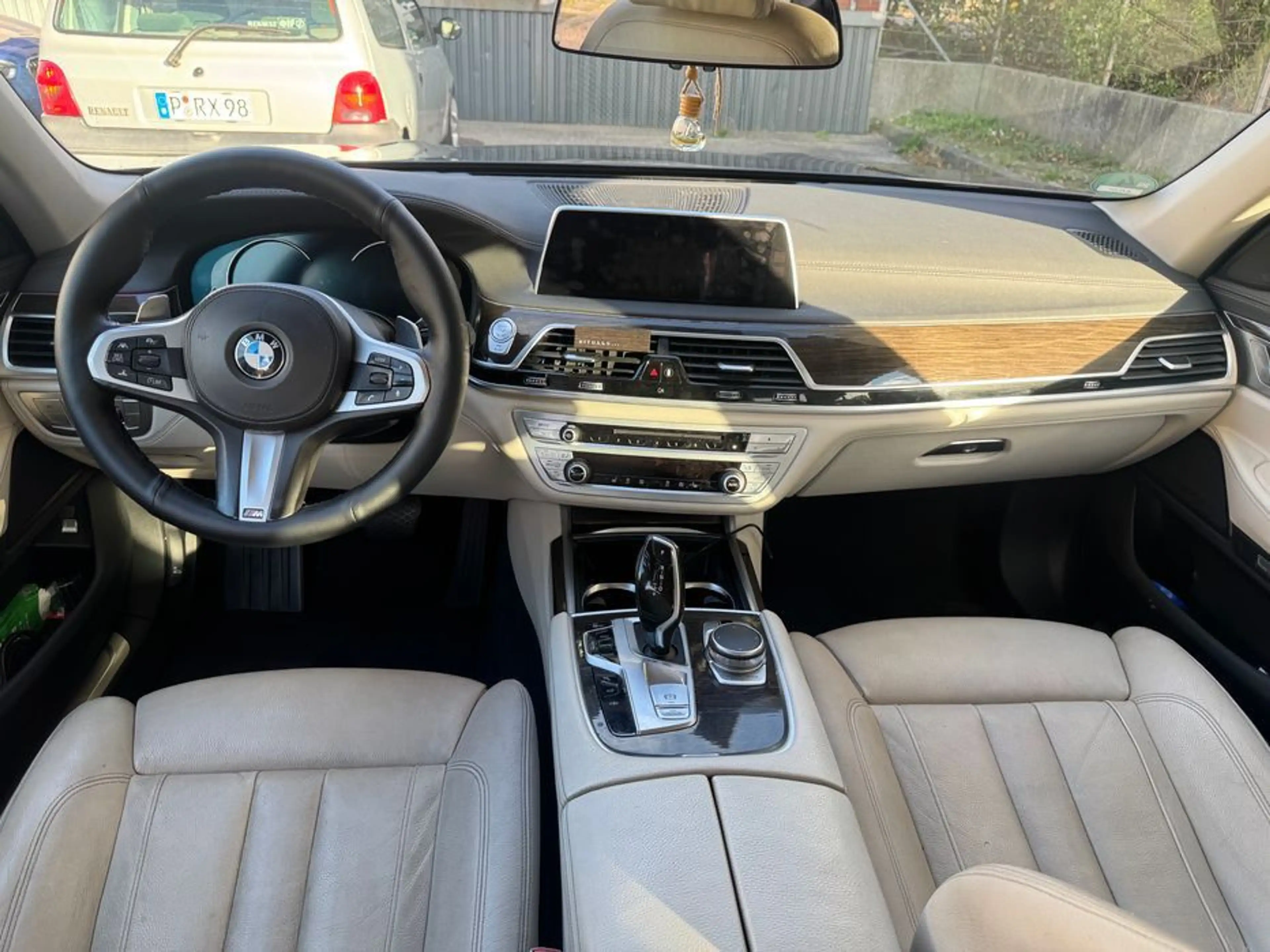 BMW 730 d xDrive Schiebedach ACC Kamera 360 Leder — photo 8