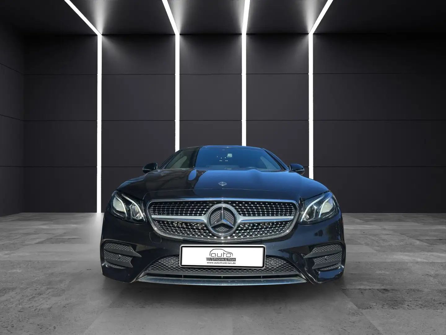 Mercedes-Benz E 300 Coupe/ AMGLine/Burmerster/Totwnk/Sport AGA Black - 2