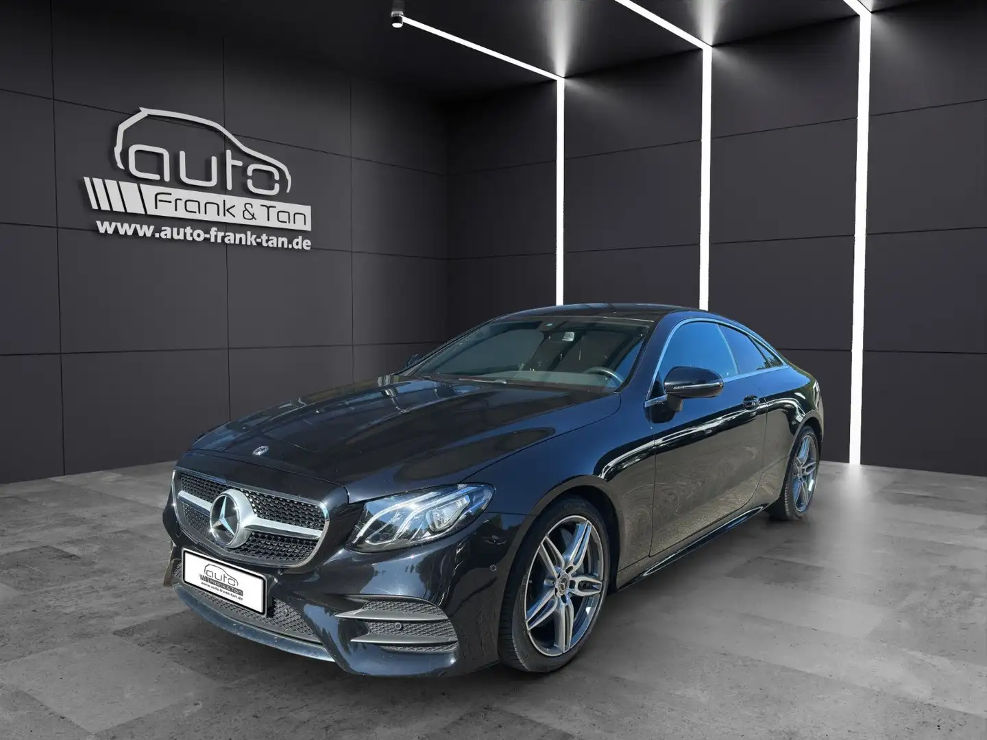 Mercedes-Benz E 300 Coupe/ AMGLine/Burmerster/Totwnk/Sport AGA Black - 1