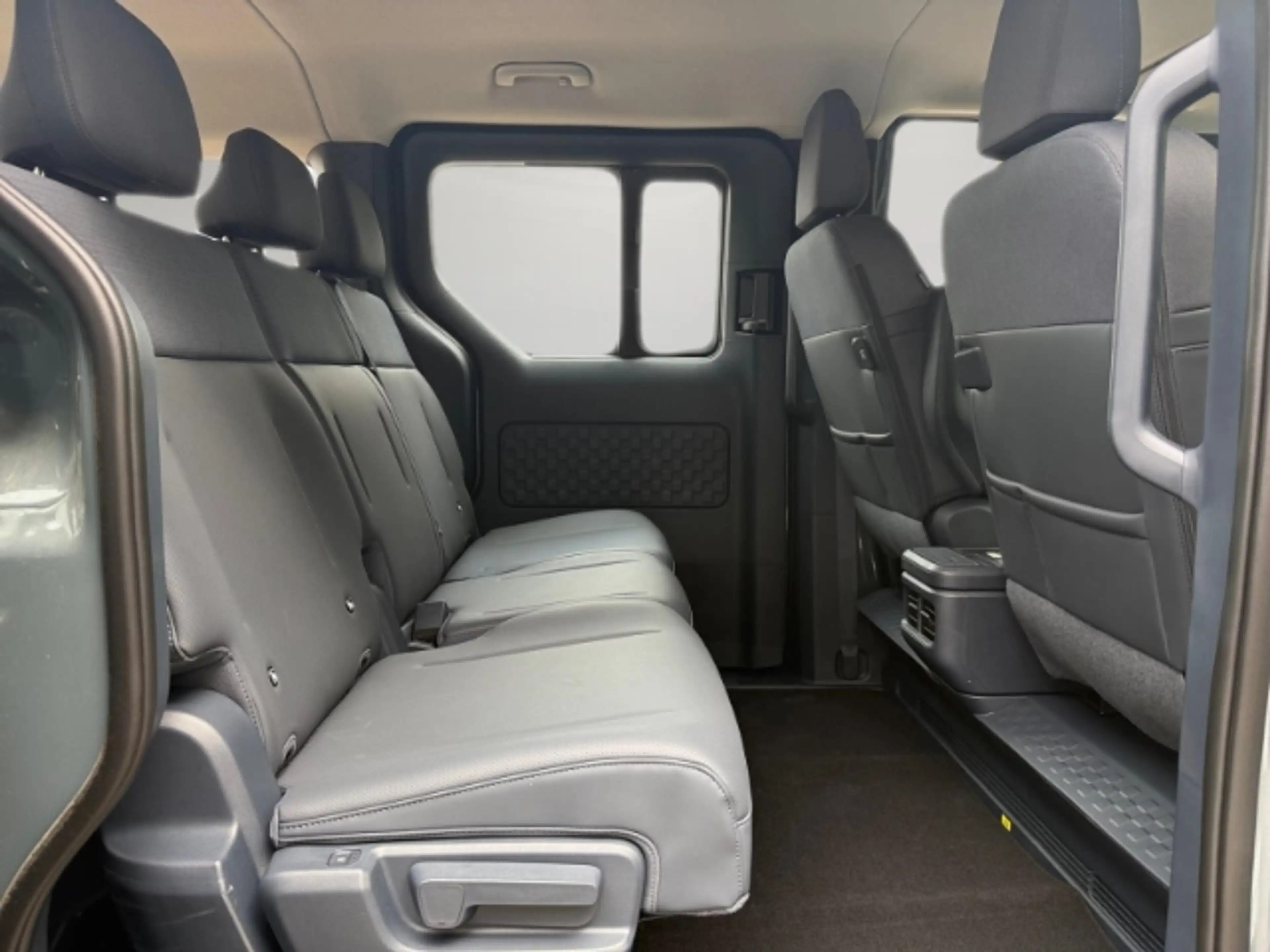 Kia PV5 Passenger Passenger Elite 71,0 kWh 2-3-0 WÄRMEPUMPE,360°KAME — photo 13
