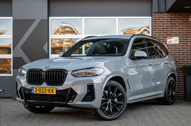 BMW X3 30e xDrive M Sport | Shadow | HIFI | Camera | Trek