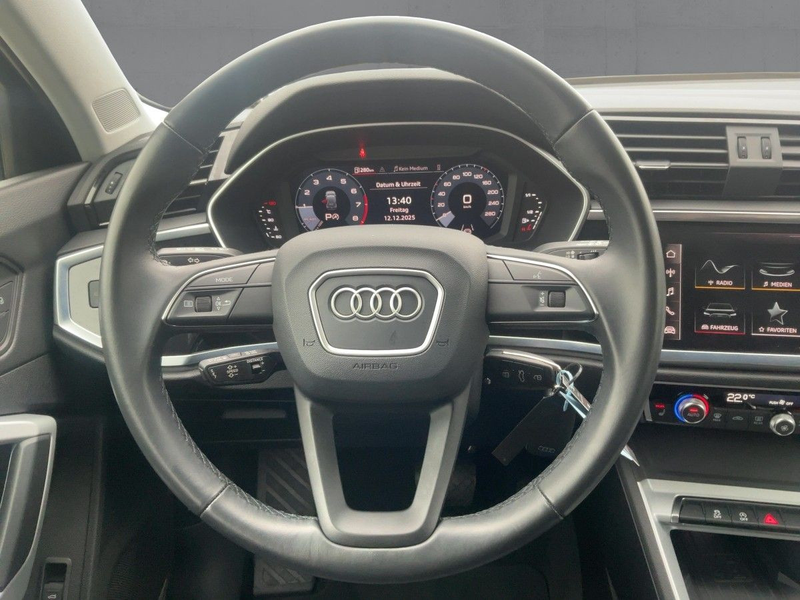 Audi Q3 35 TFSI S-TR ADVANCED PDC+ACC+SHZ+AHK+19"LM — photo 10