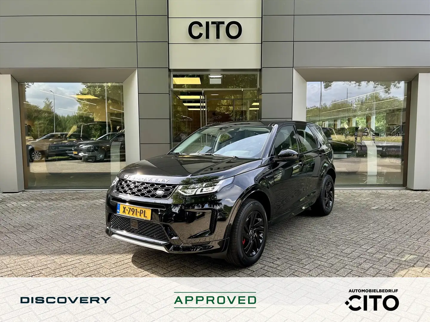 Land Rover Discovery Sport P300e PHEV S Zwart - 1
