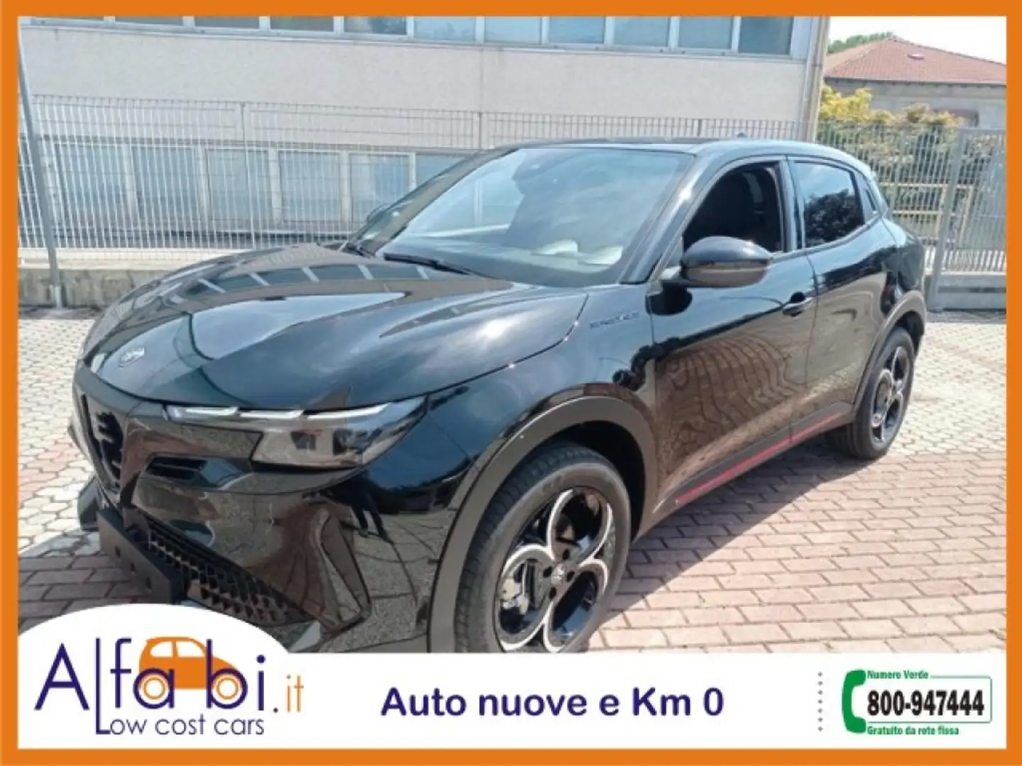 Alfa Romeo Junior 1.2 145CV Hybrid eDCT6 Ibrida Speciale Nero - 2