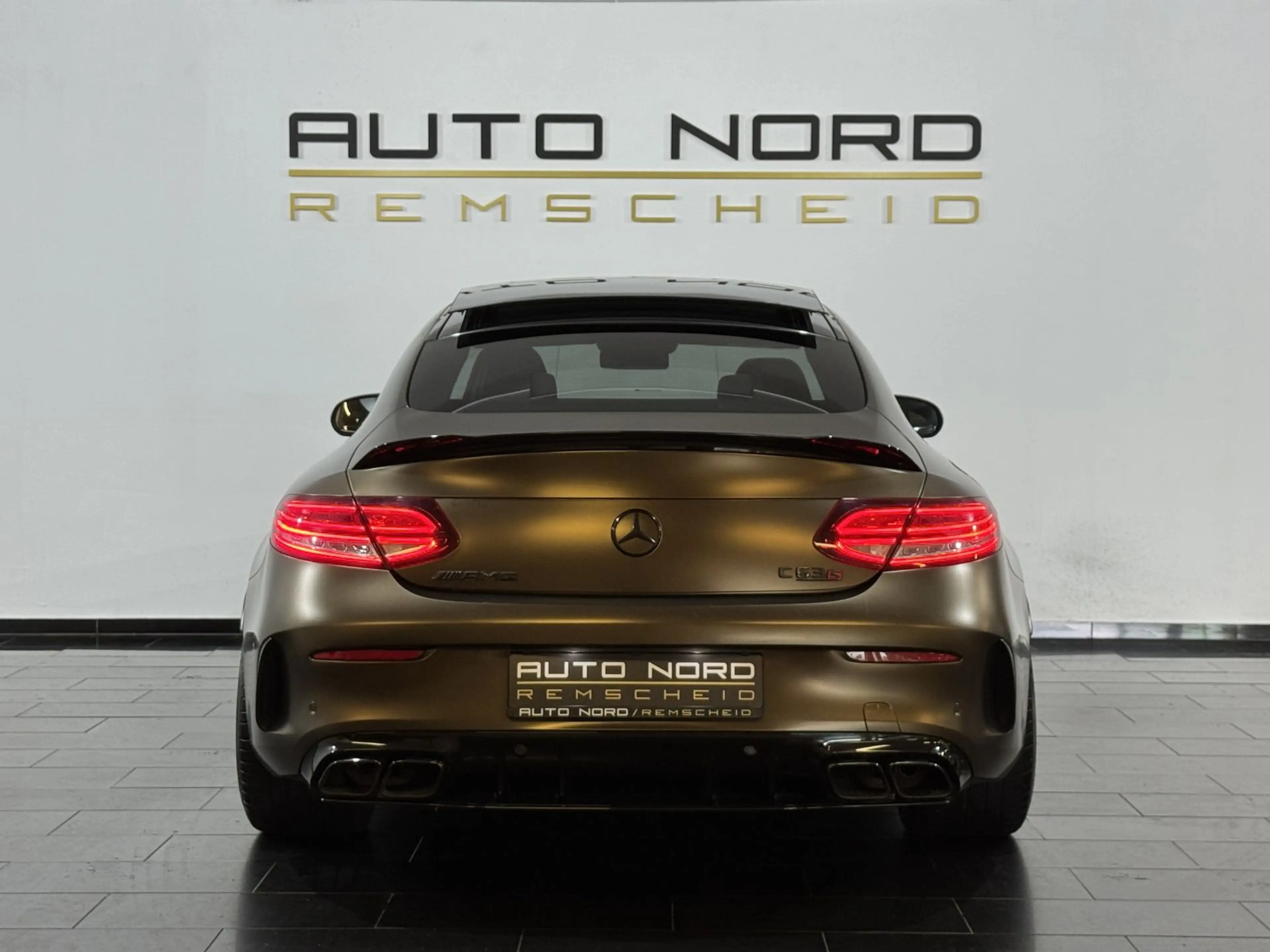 Mercedes-Benz C 63 AMG s Coupe *Pano*Schale*Kamera*Virtual* — photo 8