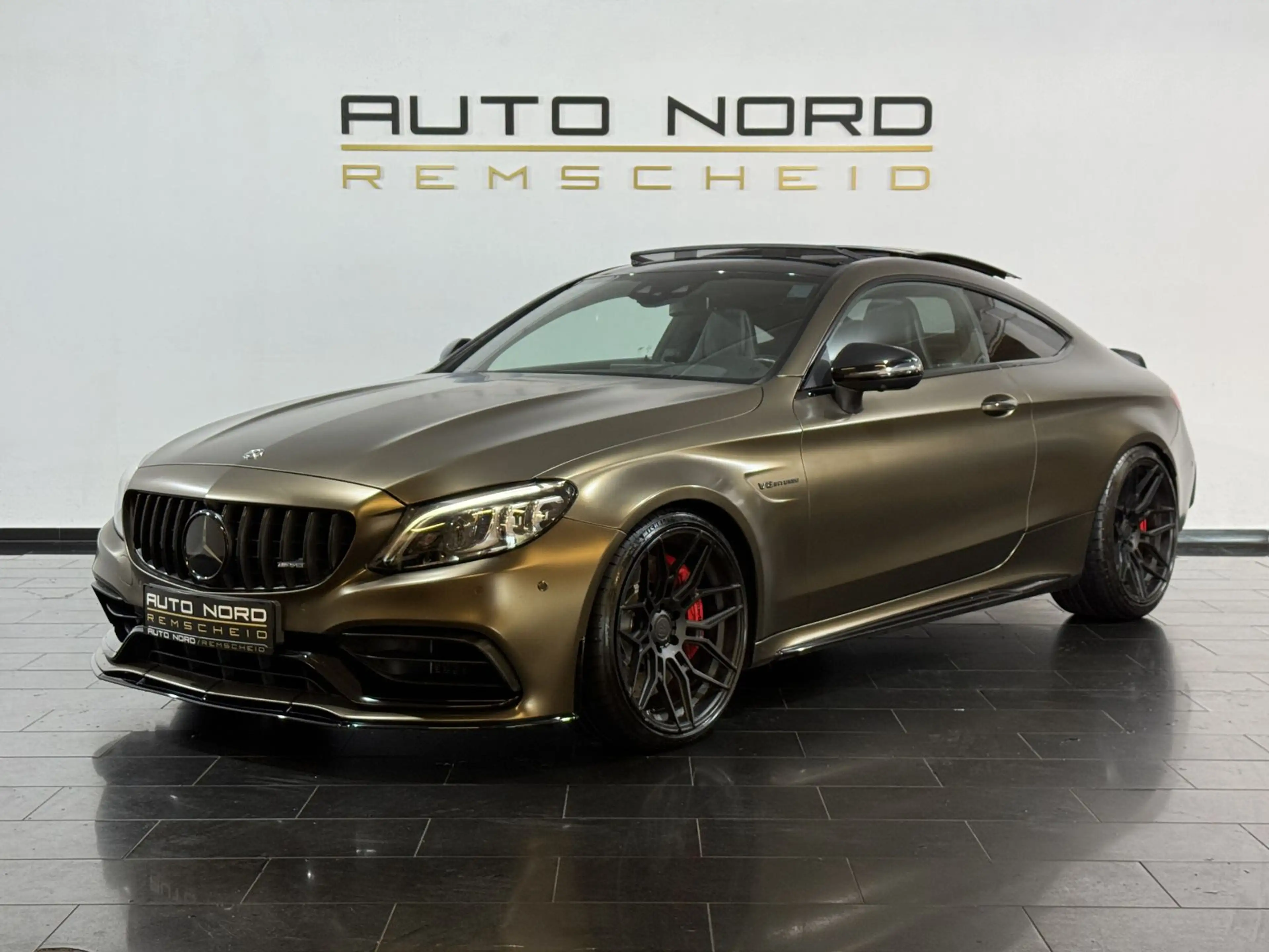 Mercedes-Benz C 63 AMG s Coupe *Pano*Schale*Kamera*Virtual* — photo 13