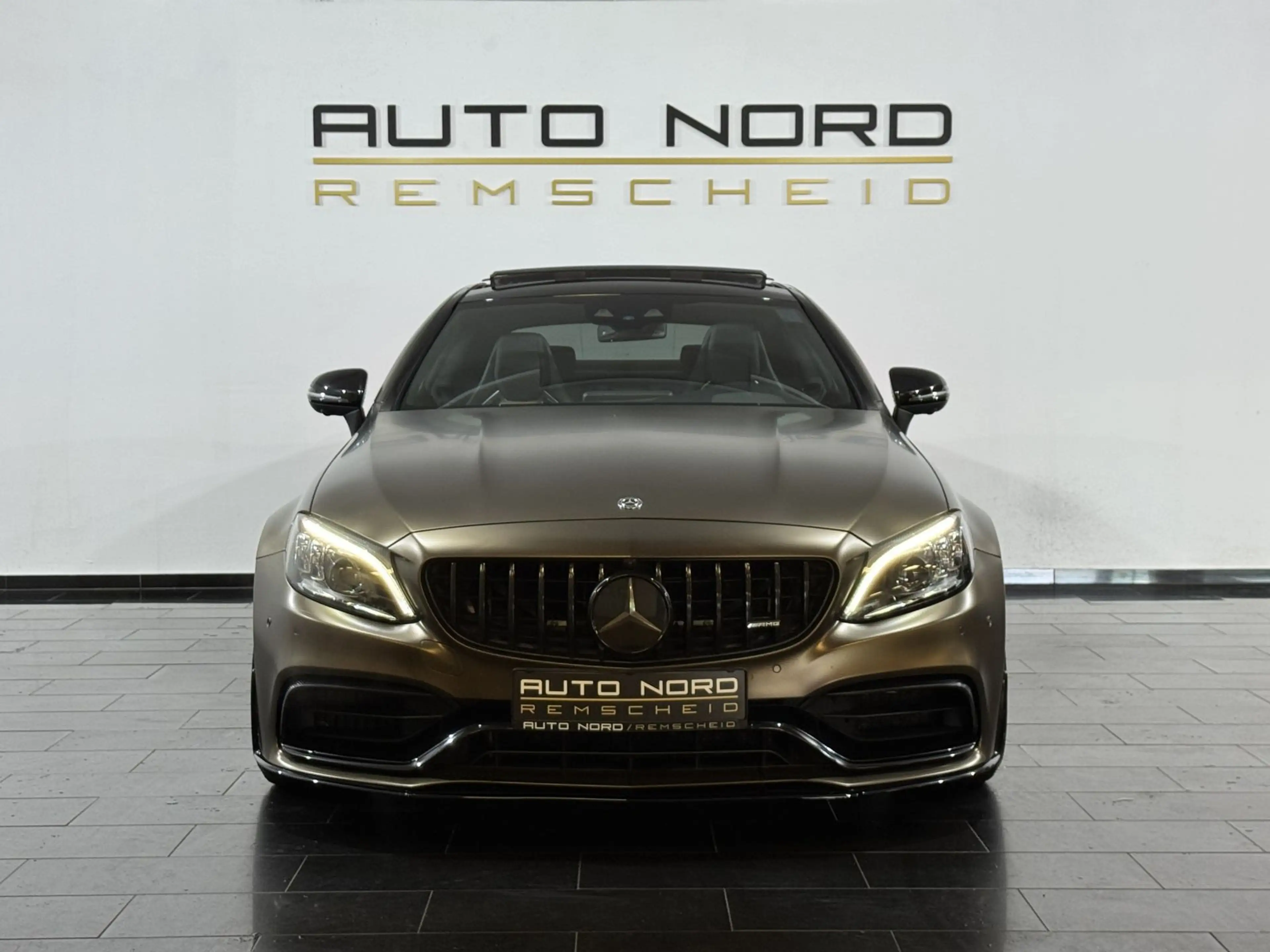 Mercedes-Benz C 63 AMG s Coupe *Pano*Schale*Kamera*Virtual* — photo 2