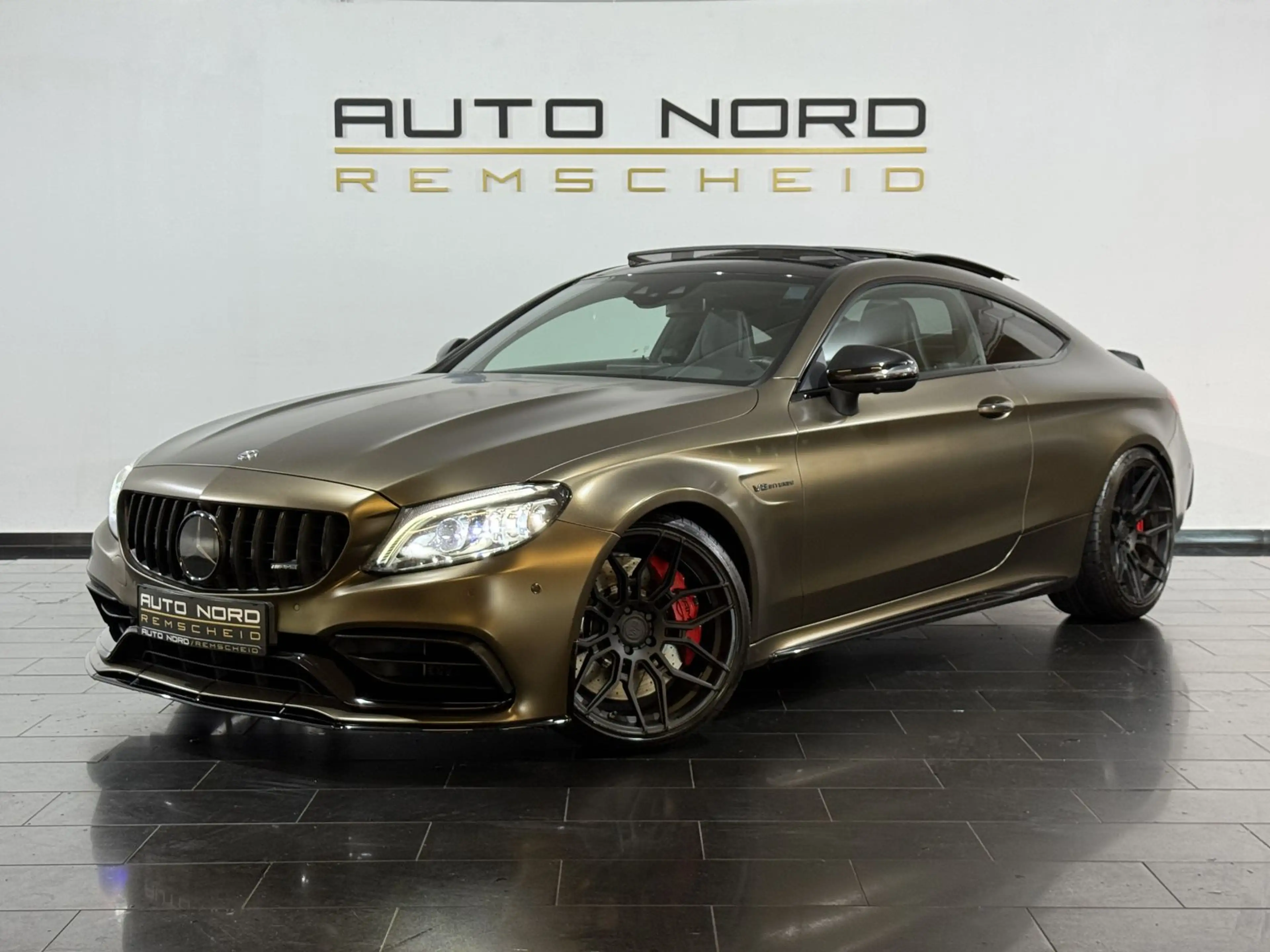Mercedes-Benz C 63 AMG s Coupe *Pano*Schale*Kamera*Virtual*