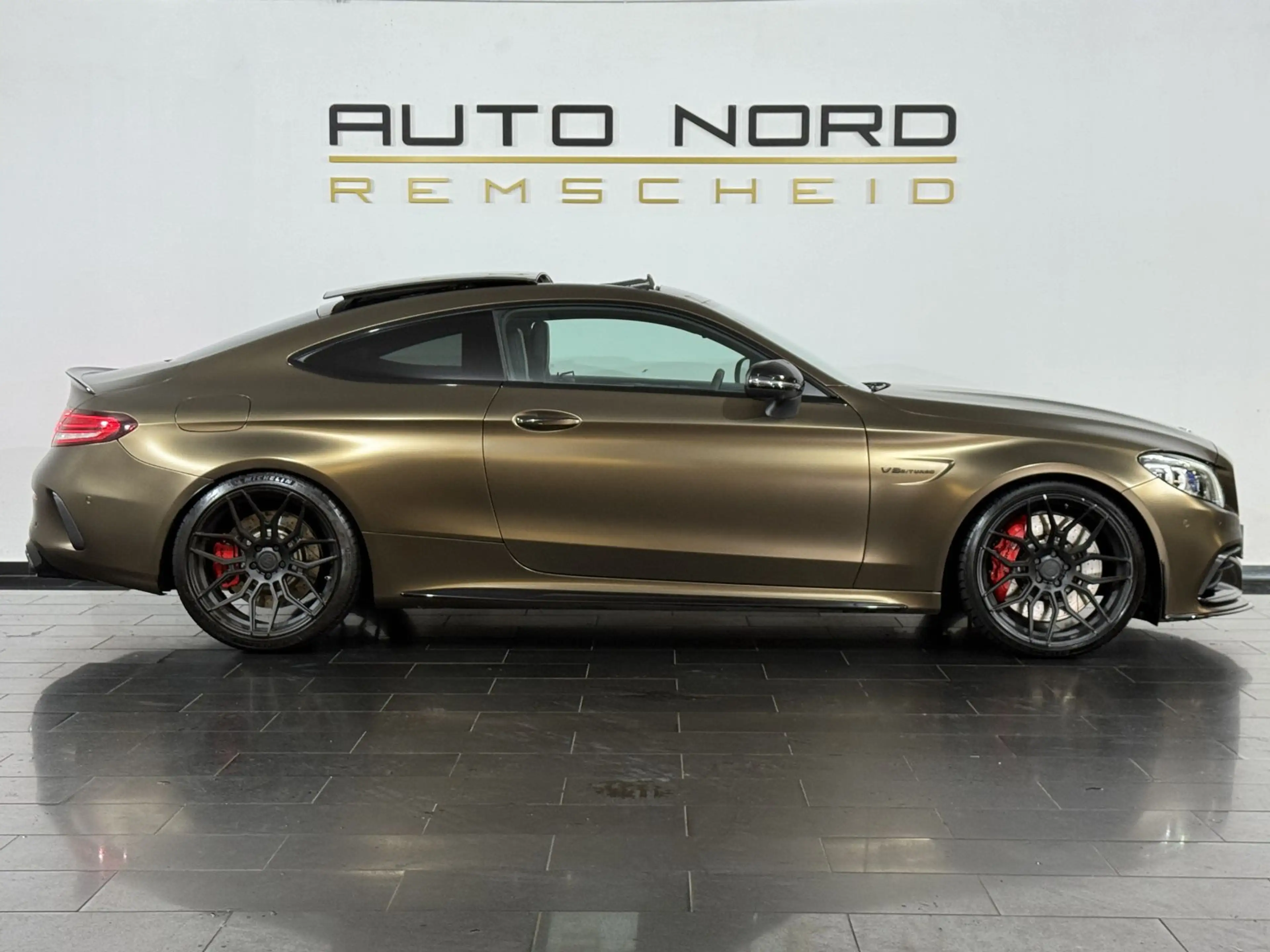 Mercedes-Benz C 63 AMG s Coupe *Pano*Schale*Kamera*Virtual* — photo 5