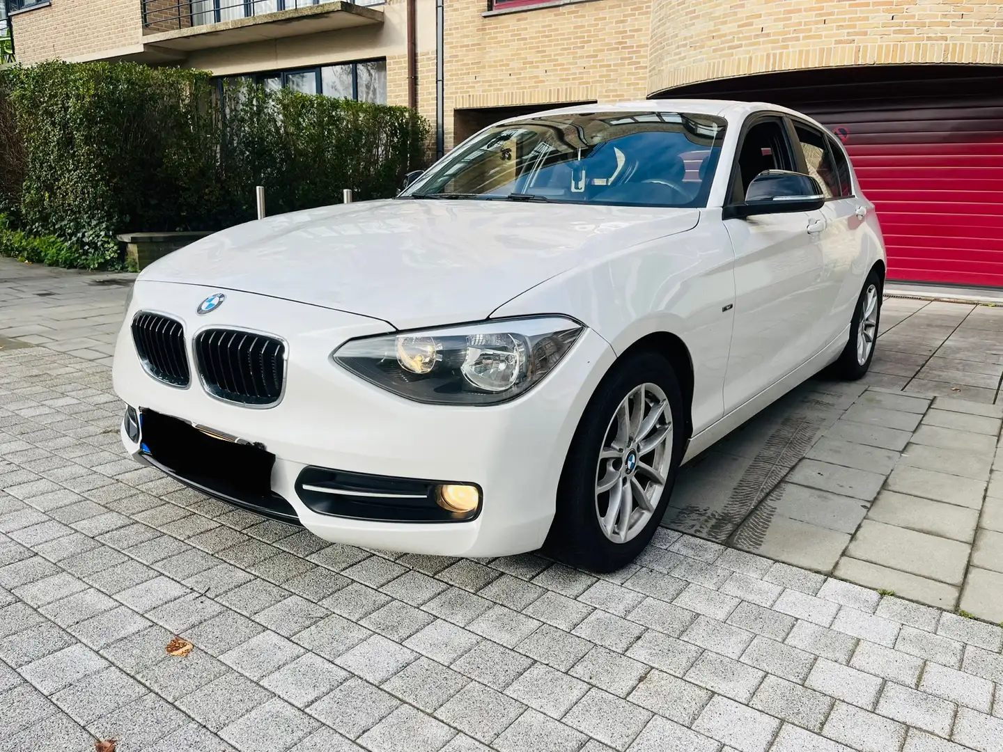 BMW 118 d Blanc - 1
